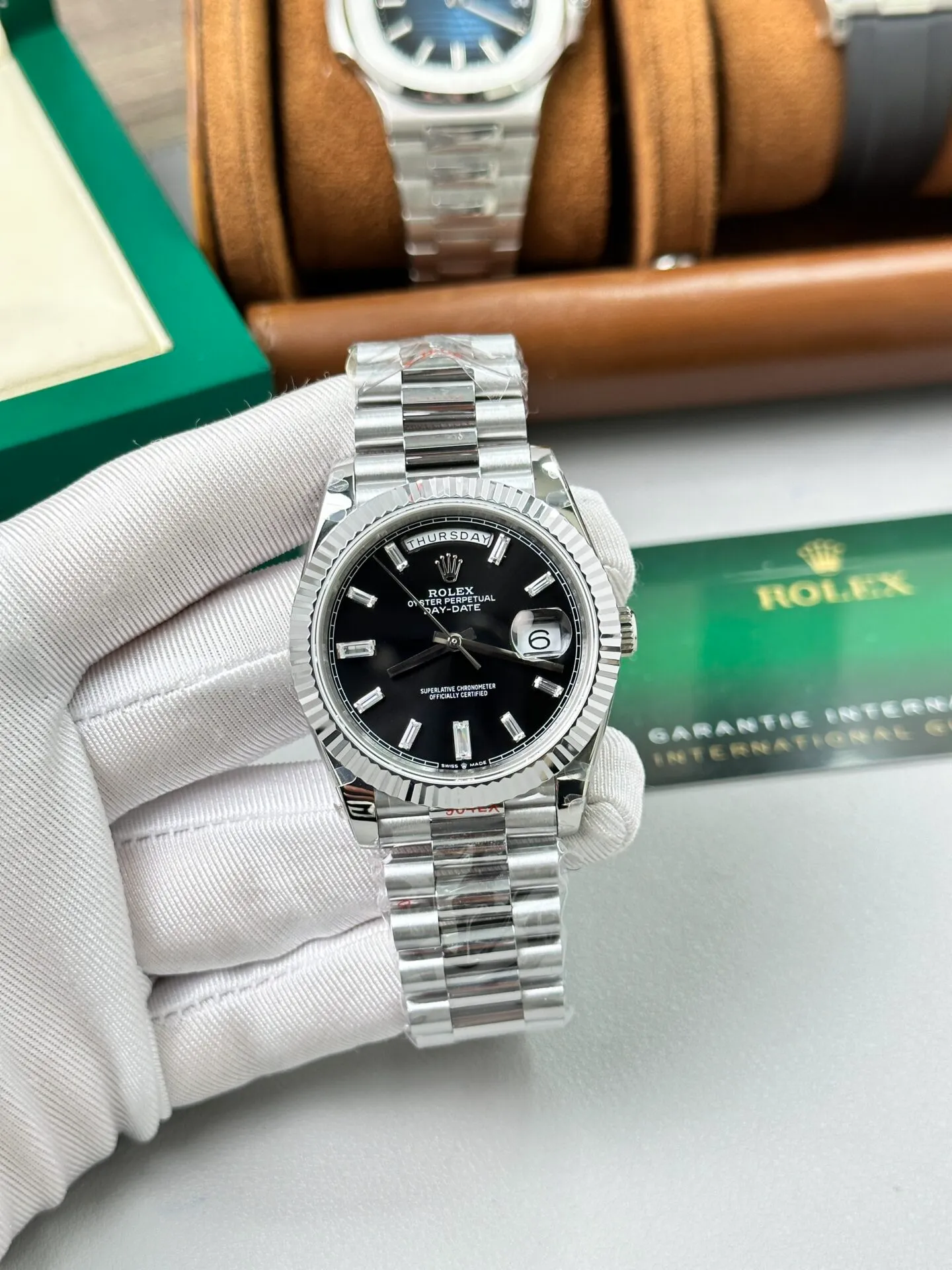 Day-Date schwarzes Zifferblatt Geriffelt Lünette Presidential Armband