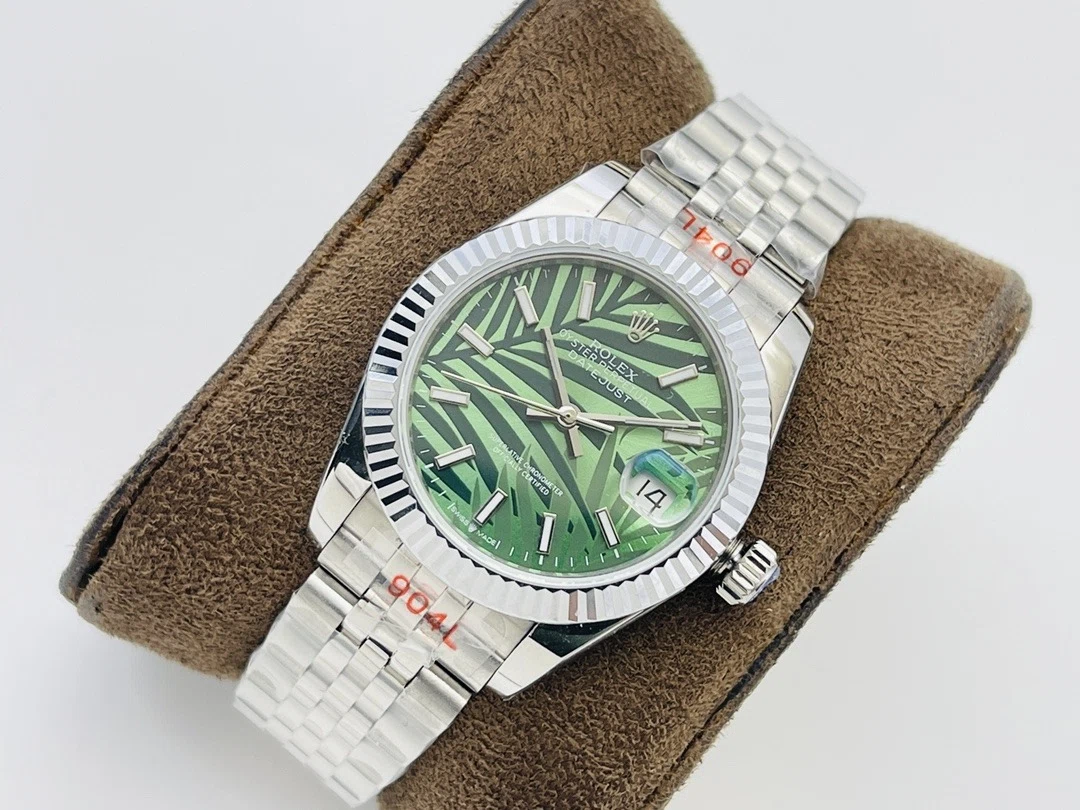 Datejust Zifferblatt mit Palmenmotiv 126234-0047 Schrägansicht