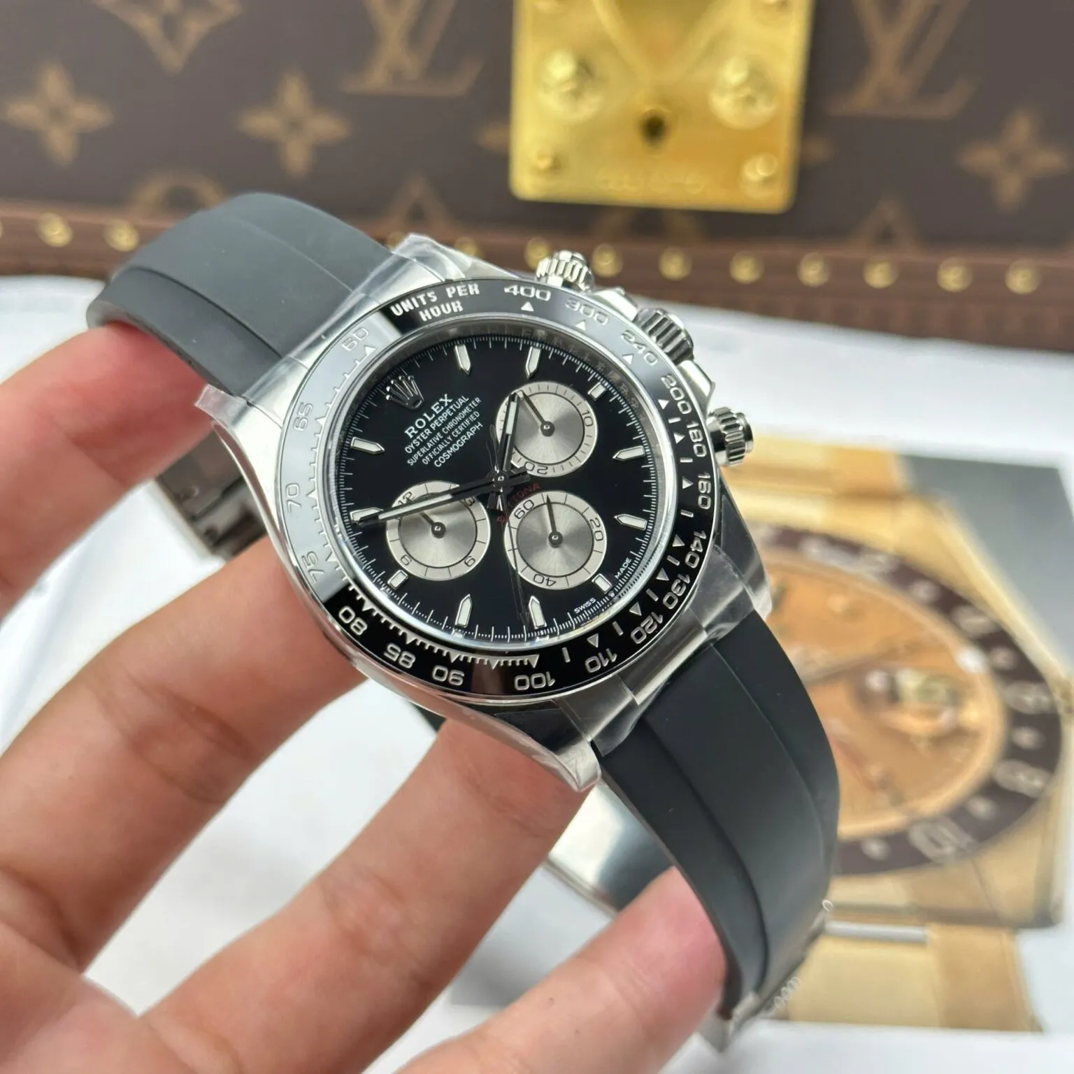 Daytona schwarzes Zifferblatt Schwarz Lünette Oysterflex Armband