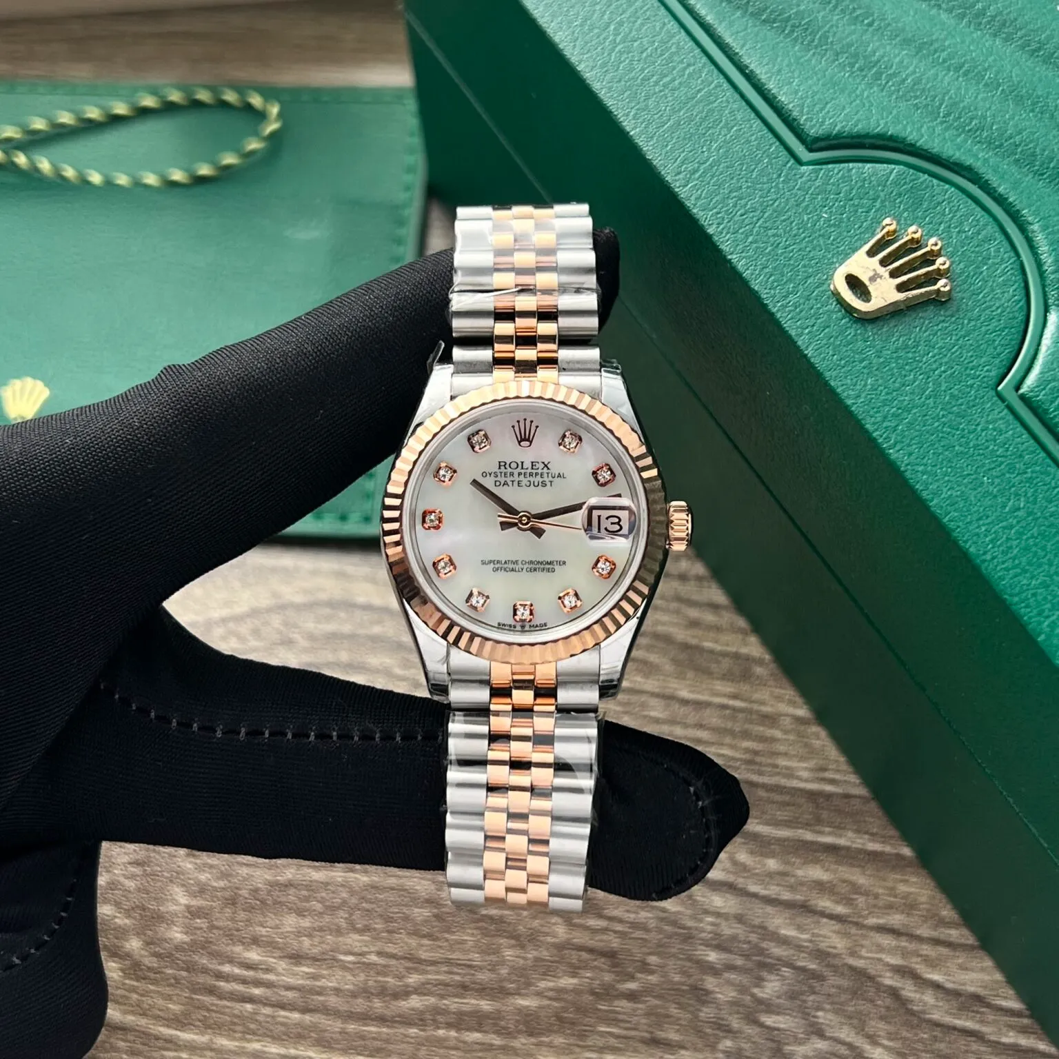 Datejust Pearl Zifferblatt Geriffelt Lünette Two Toned Roségold Jubilee Armband