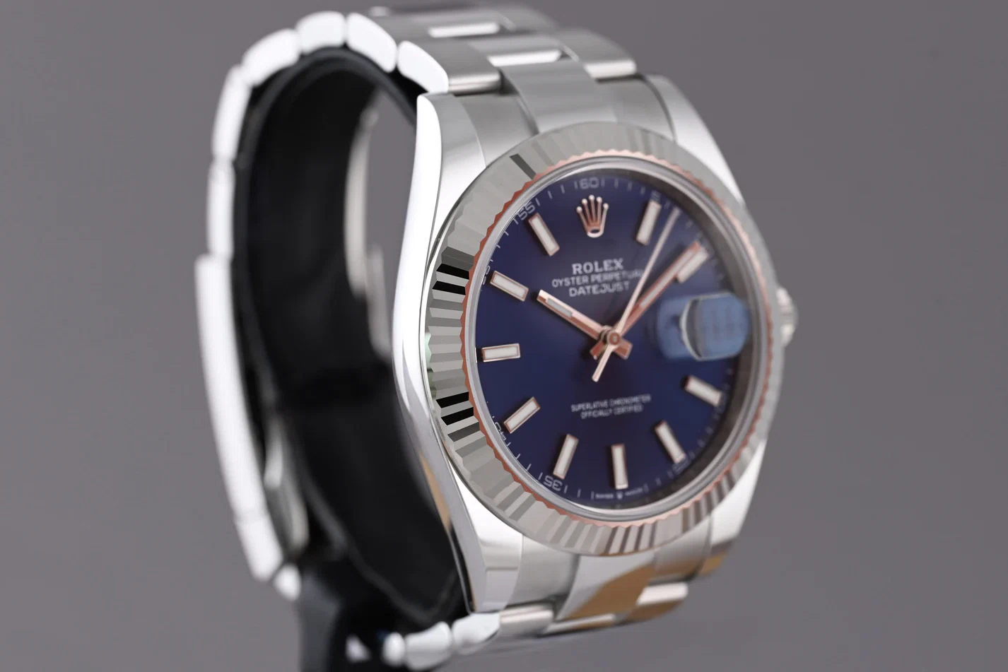Datejust blaues Zifferblatt 126334 Oyster Alternate Angle