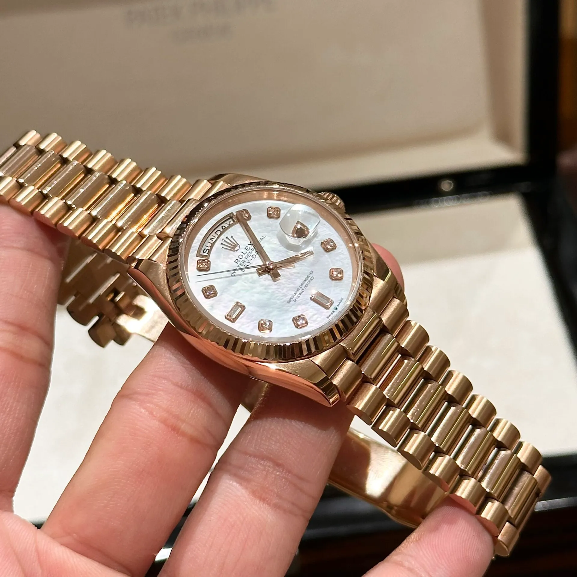 Day-Date Pearl Zifferblatt Roségold Presidential Armband