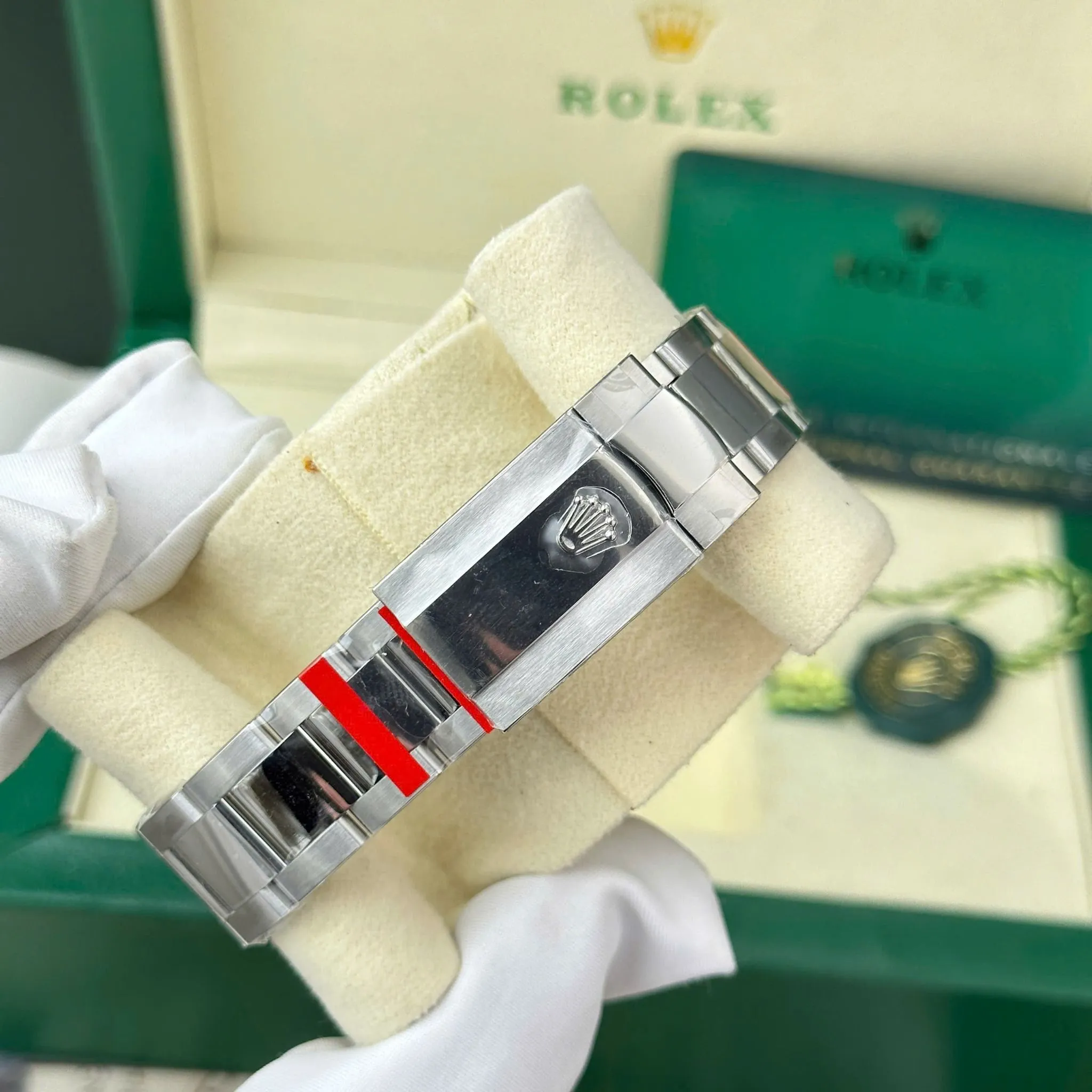 Datejust schwarzes Zifferblatt Geriffelt Lünette Oyster Armband