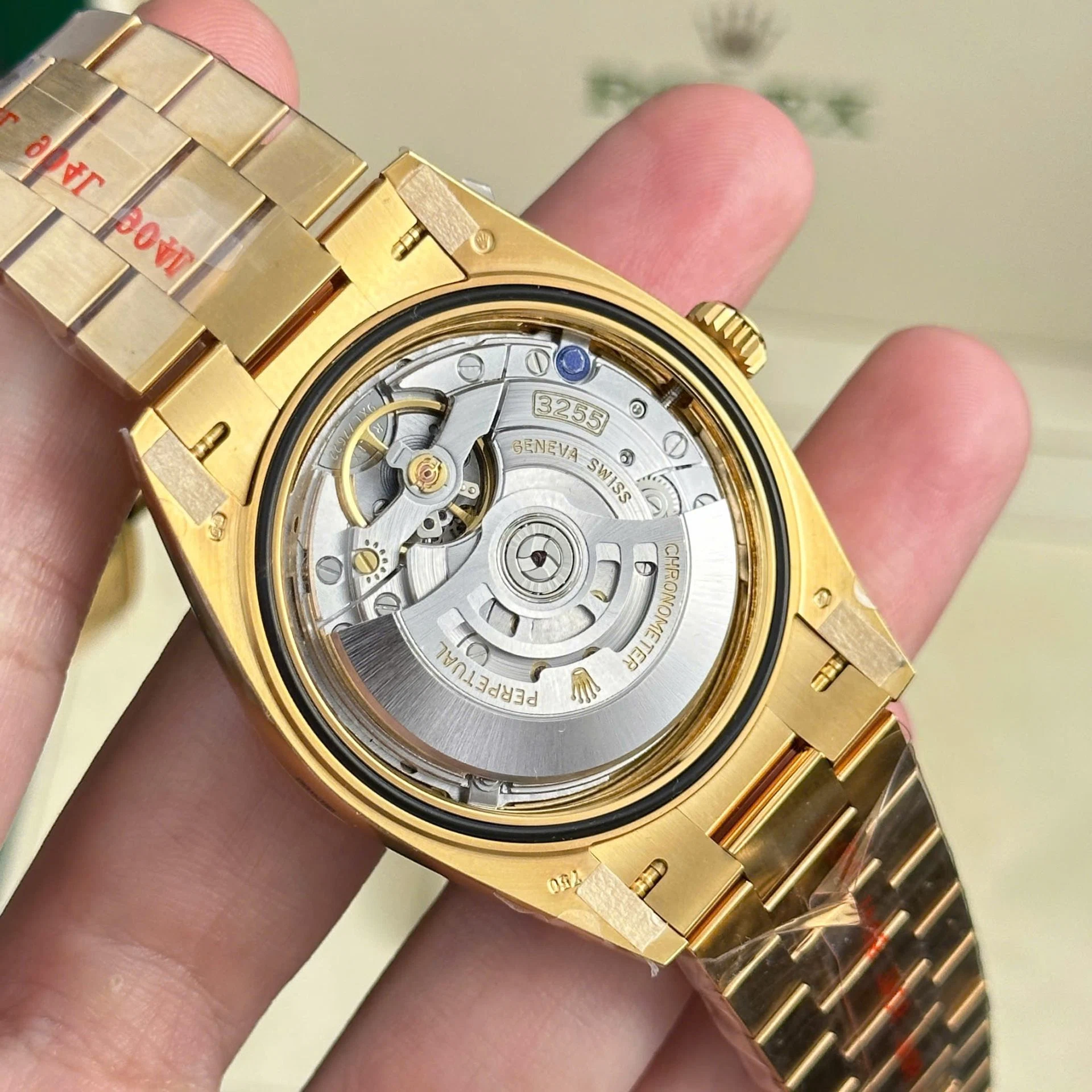 Rolex Day-Date champagnerfarbenes Zifferblatt mit Diamantbesatz 228238-0005 40 mm – Superclone – Bild 12