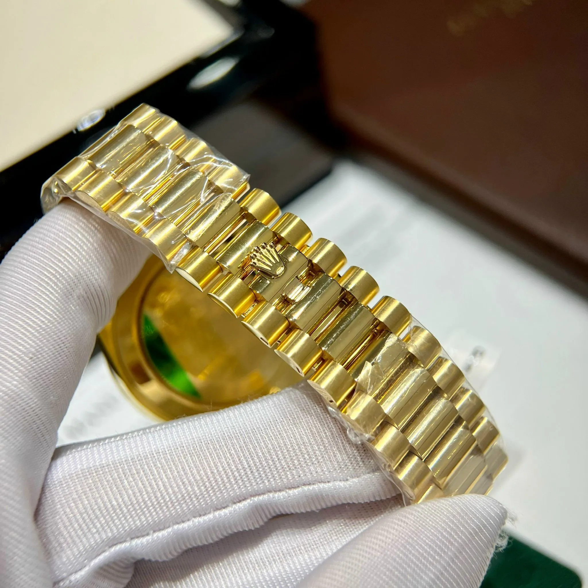 Day Date grünes Zifferblatt mit Diamantbesatz Lünette Presidential Armband