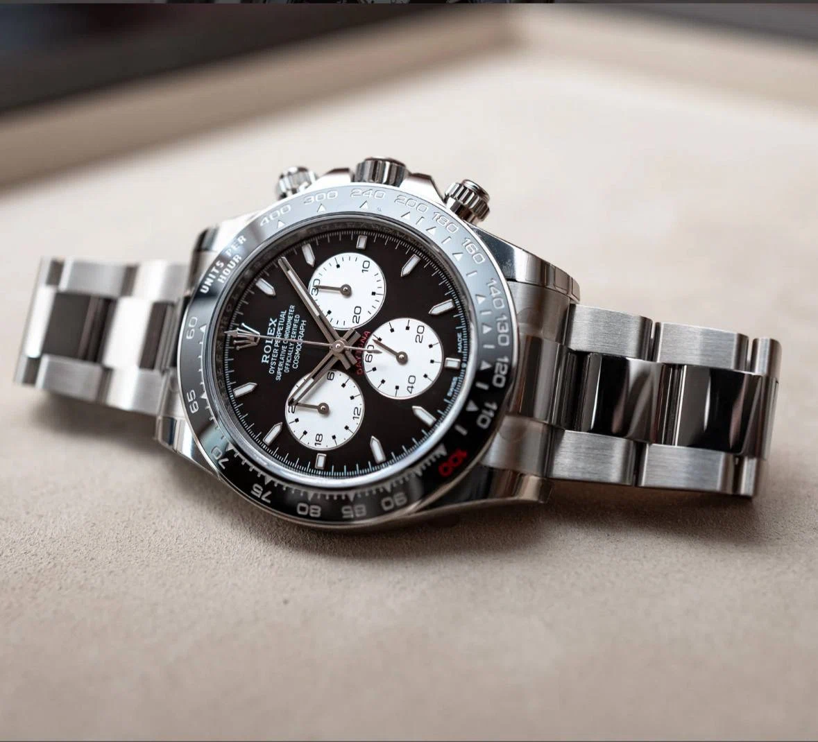 Superclone Daytona 126529LN "Le Mans" 100-jähriges Jubiläum Nahaufnahme