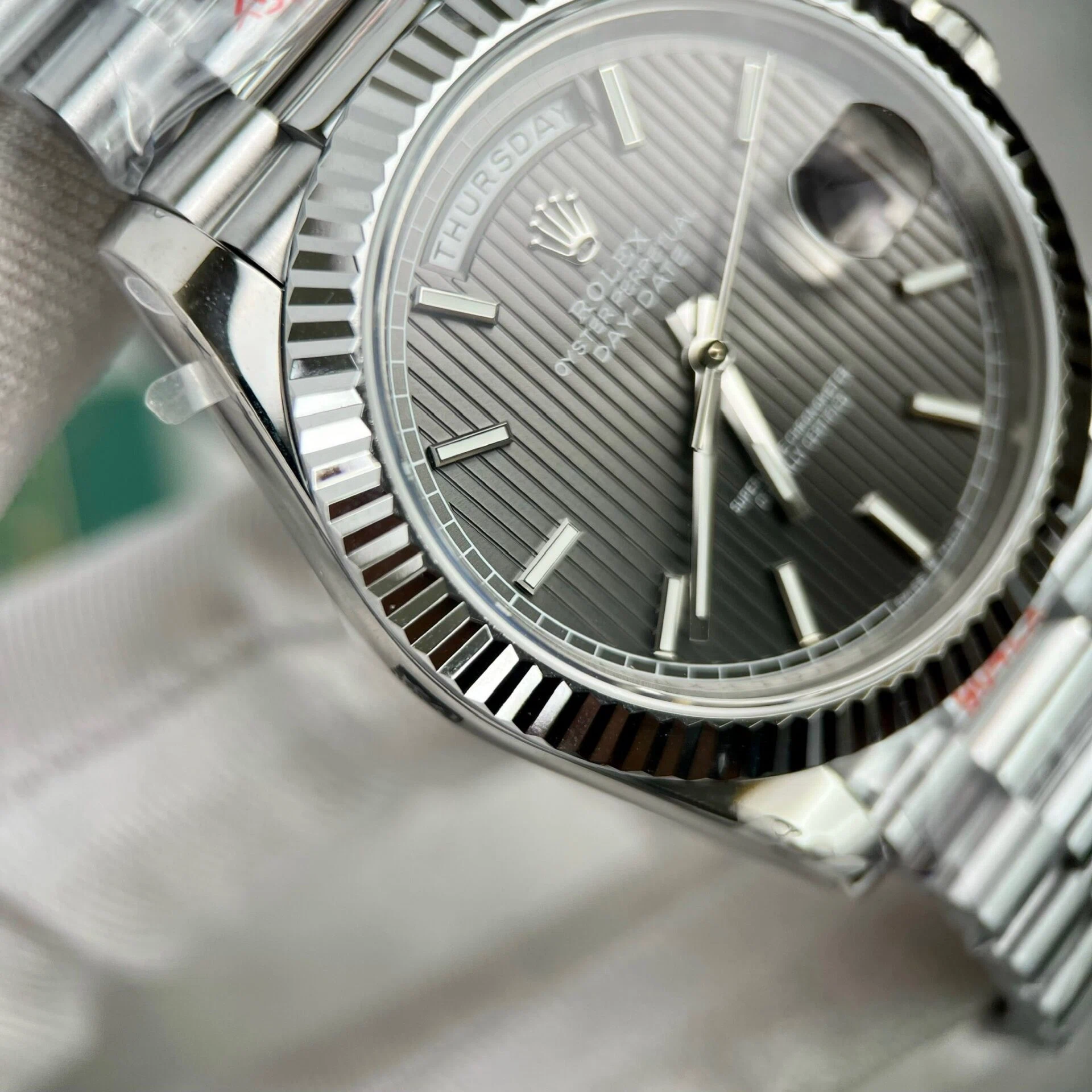 Rolex Day-Date Grau Stick Tapestry Zifferblatt 228239-0002 40 mm – Superclone – Bild 5