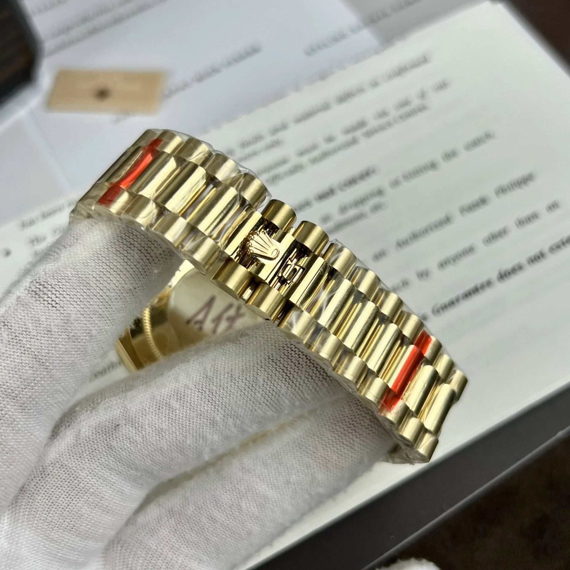 Rolex Day-Date Weißes Perlmutt Zifferblatt mit Diamantbesatz 128238-0123 36 mm – Superclone – Bild 9