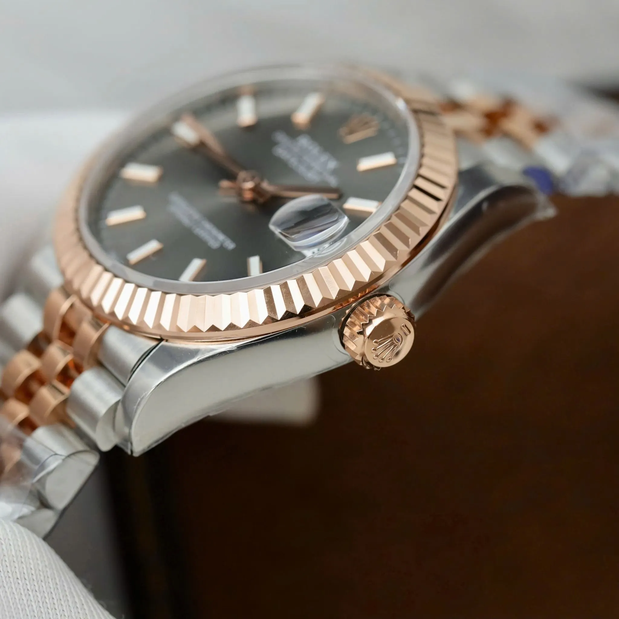 Datejust schiefergraues Zifferblatt Geriffelt Lünette Jubilee Armband