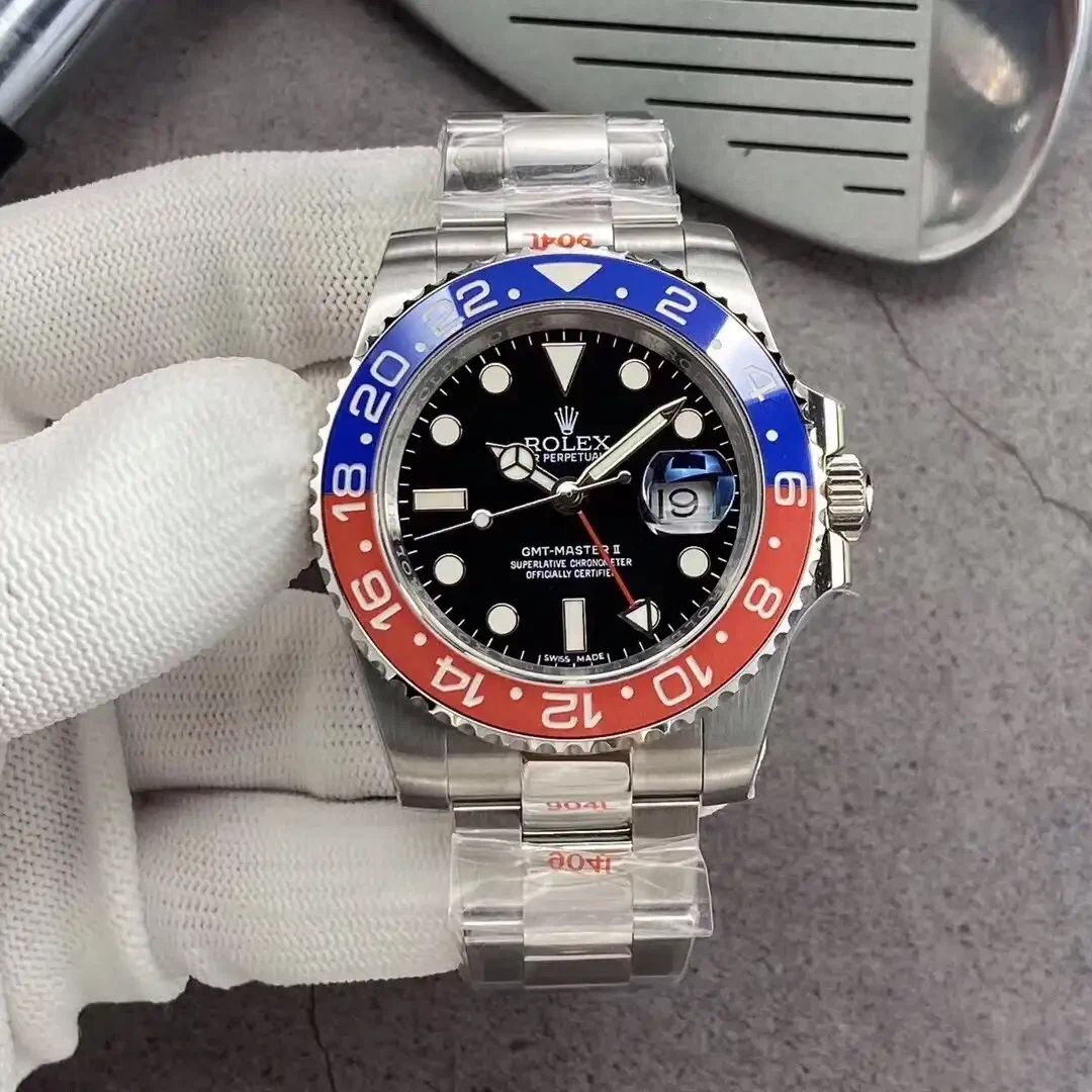 GMT-Master II 126710BLRO "Pepsi" Oyster Perspektivansicht