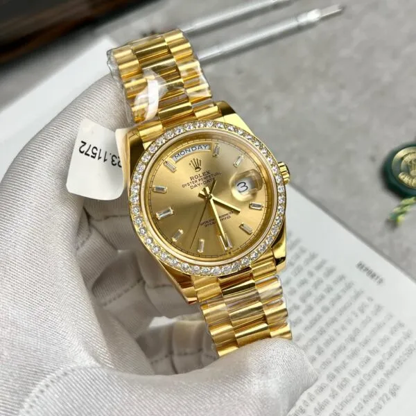 Day-Date champagnerfarbenes Zifferblatt mit Diamantbesatz Lünette Gold Presidential Zifferblatt