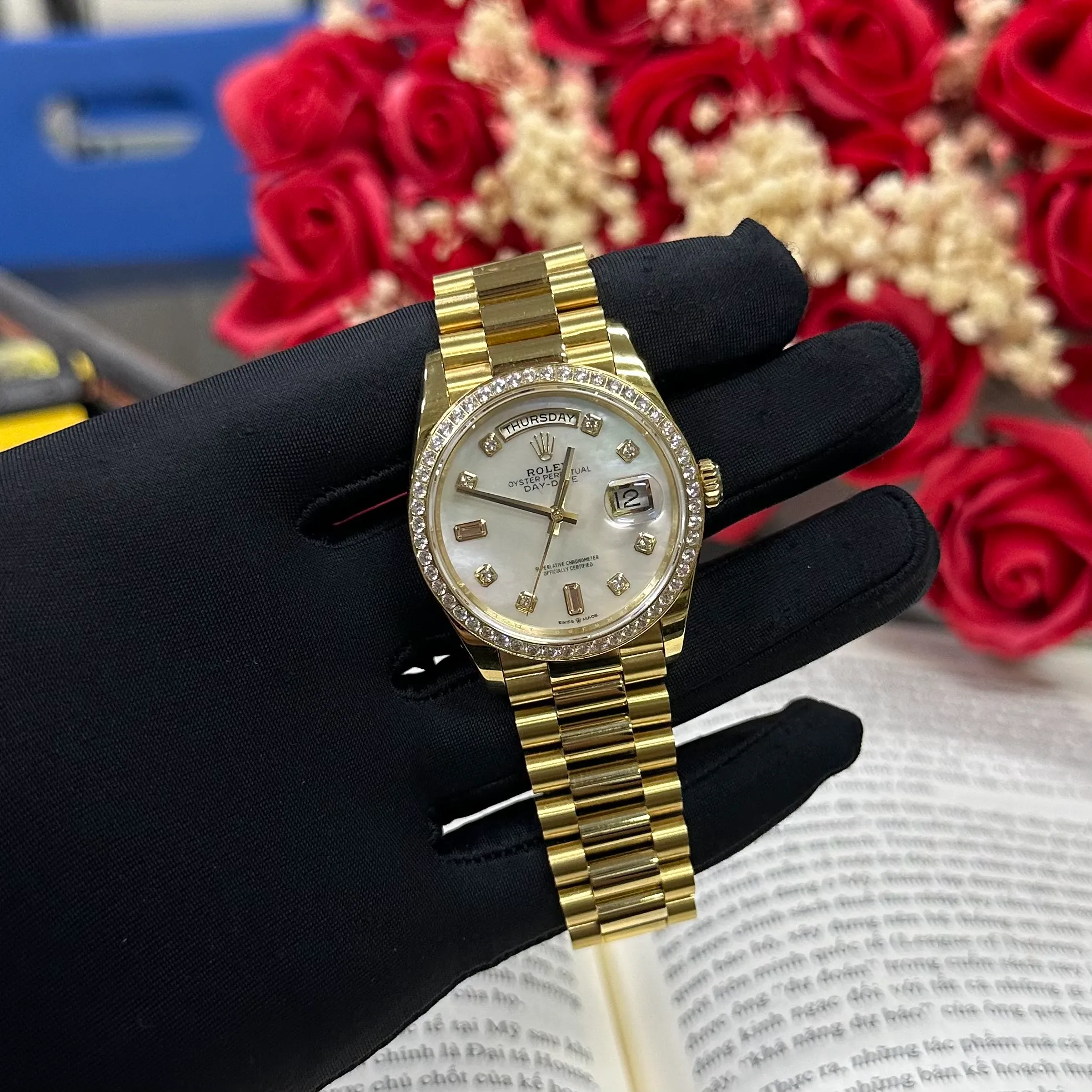 Day-Date weißes Zifferblatt mit Diamantbesatz Lünette Presidential Zifferblatt