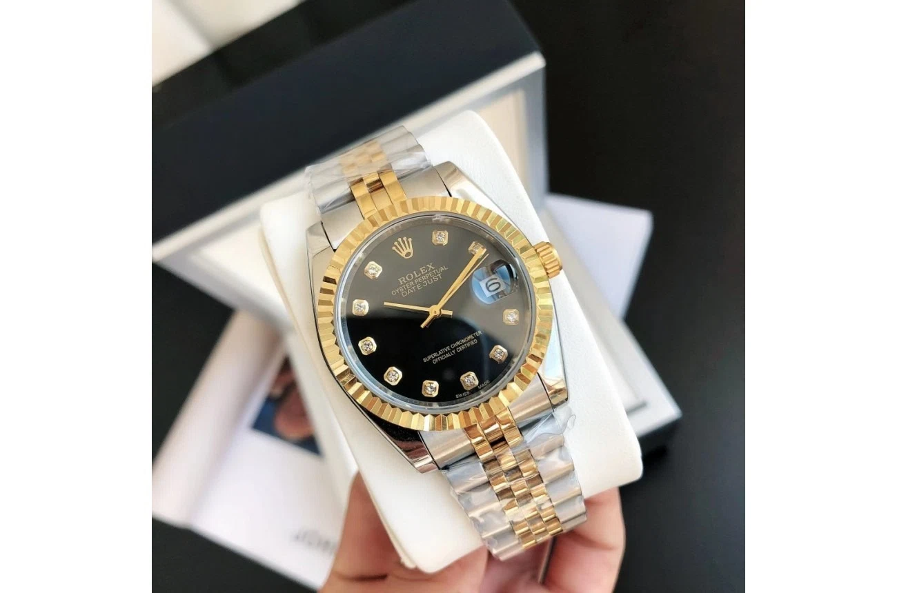Datejust Roségold/Edelstahl Jubilee Schwarz/Diamantindizes Perspektivansicht