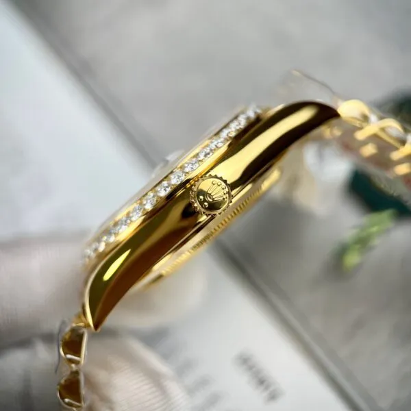 Day-Date champagnerfarbenes Zifferblatt mit Diamantbesatz Lünette Gold Presidential Zifferblatt