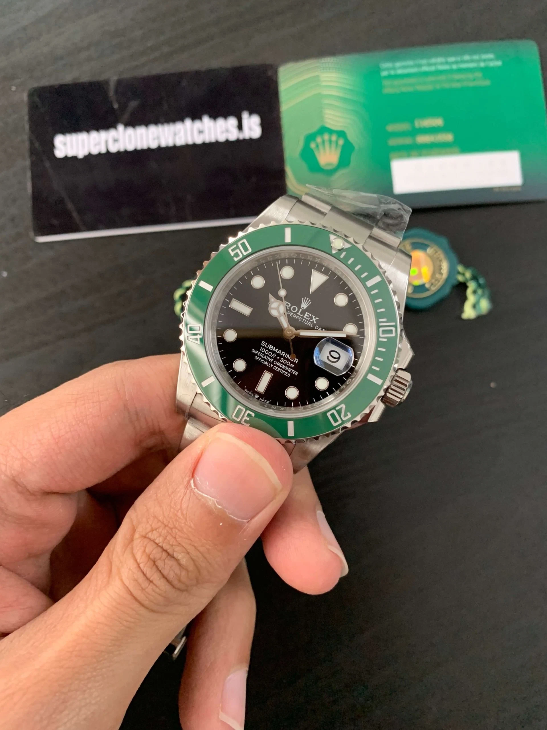 Superclone Submariner schwarzes Zifferblatt 126610LV "Starbucks" Profilansicht