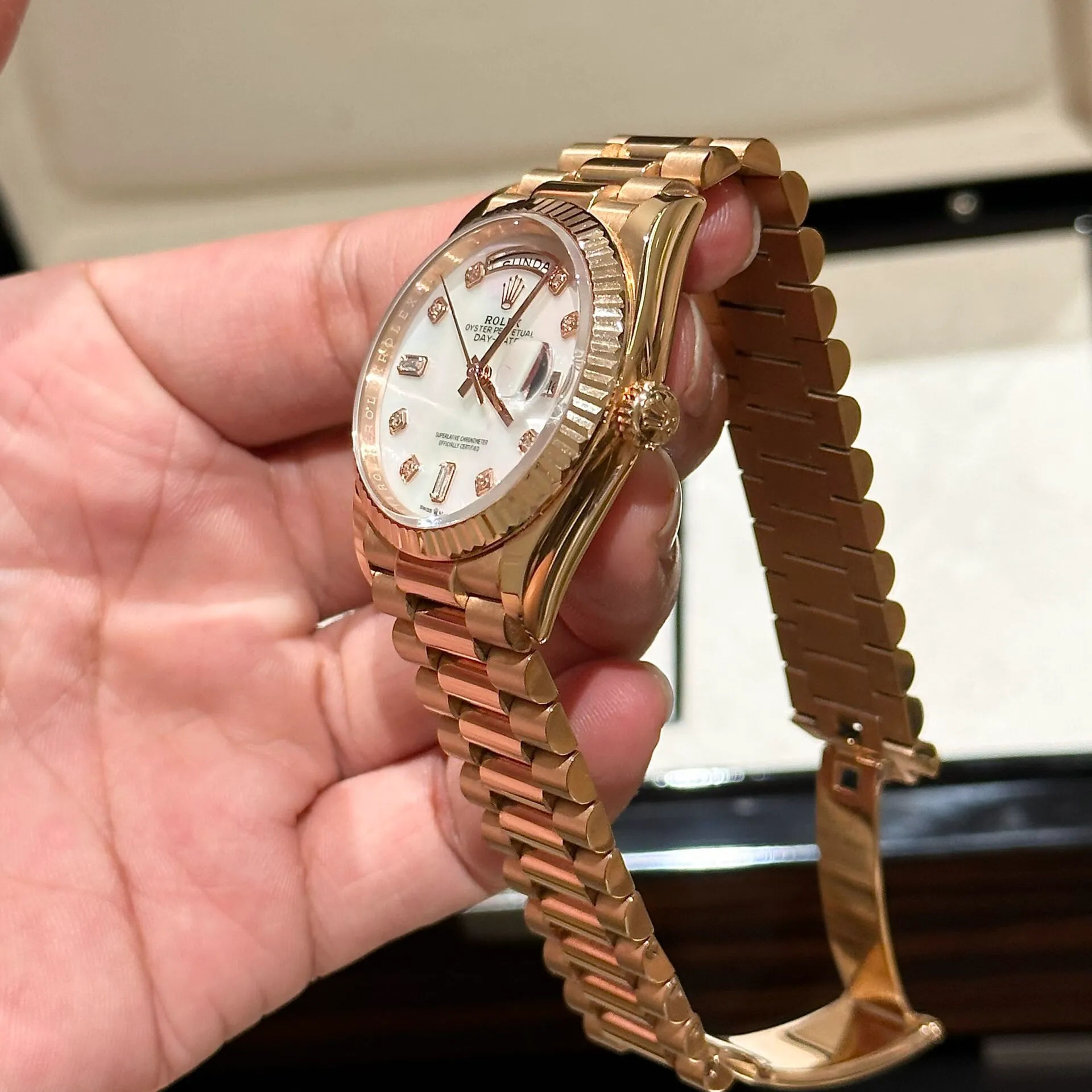 Day-Date Pearl Zifferblatt Roségold Presidential Armband