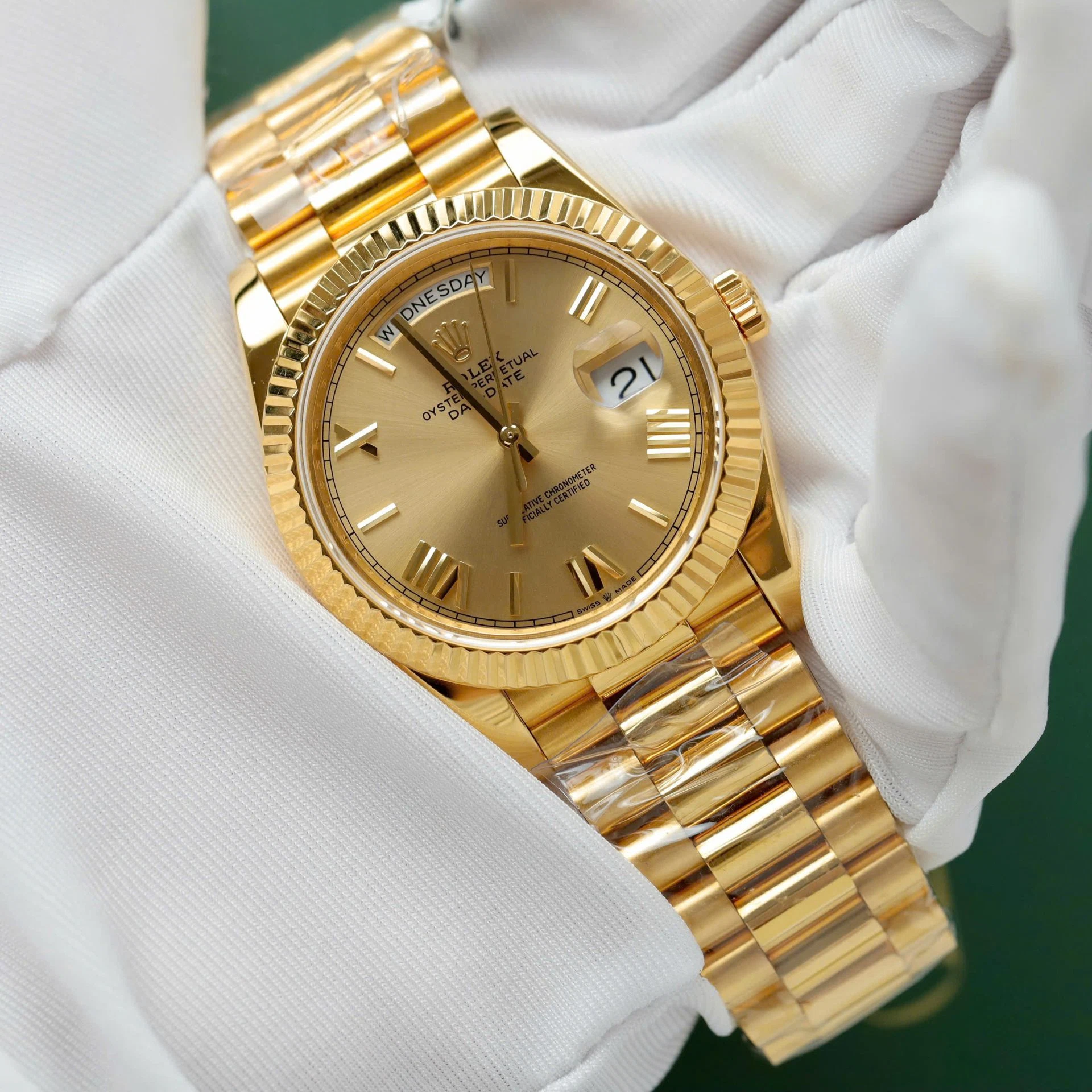 Rolex Day-Date mit römischen Indizes champagnerfarbenes Zifferblatt 228238 40 mm – Superclone – Bild 2