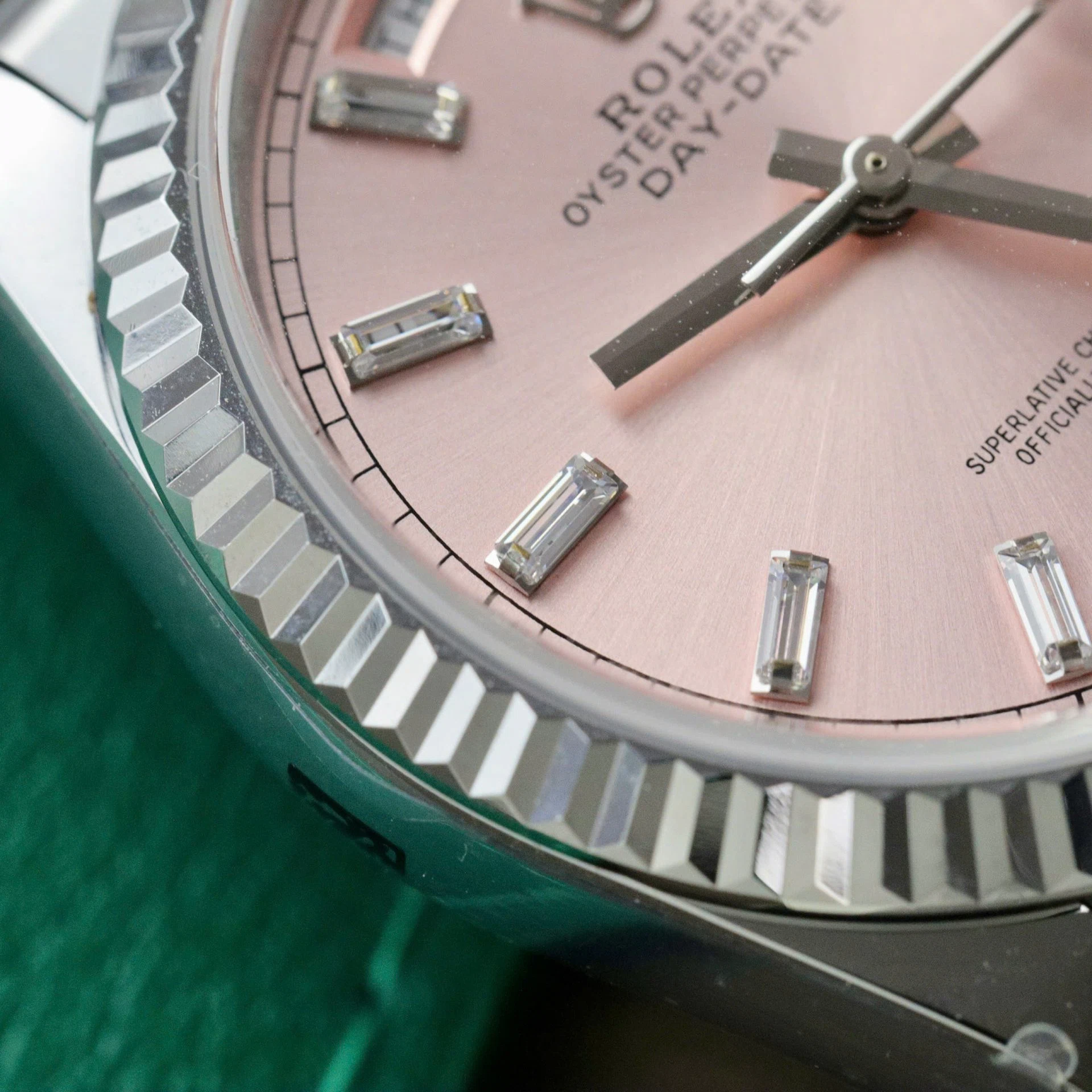 Rolex Day-Date rosafarbenes Zifferblatt mit Diamantbesatz 128236-0024 36 mm – Superclone – Bild 7