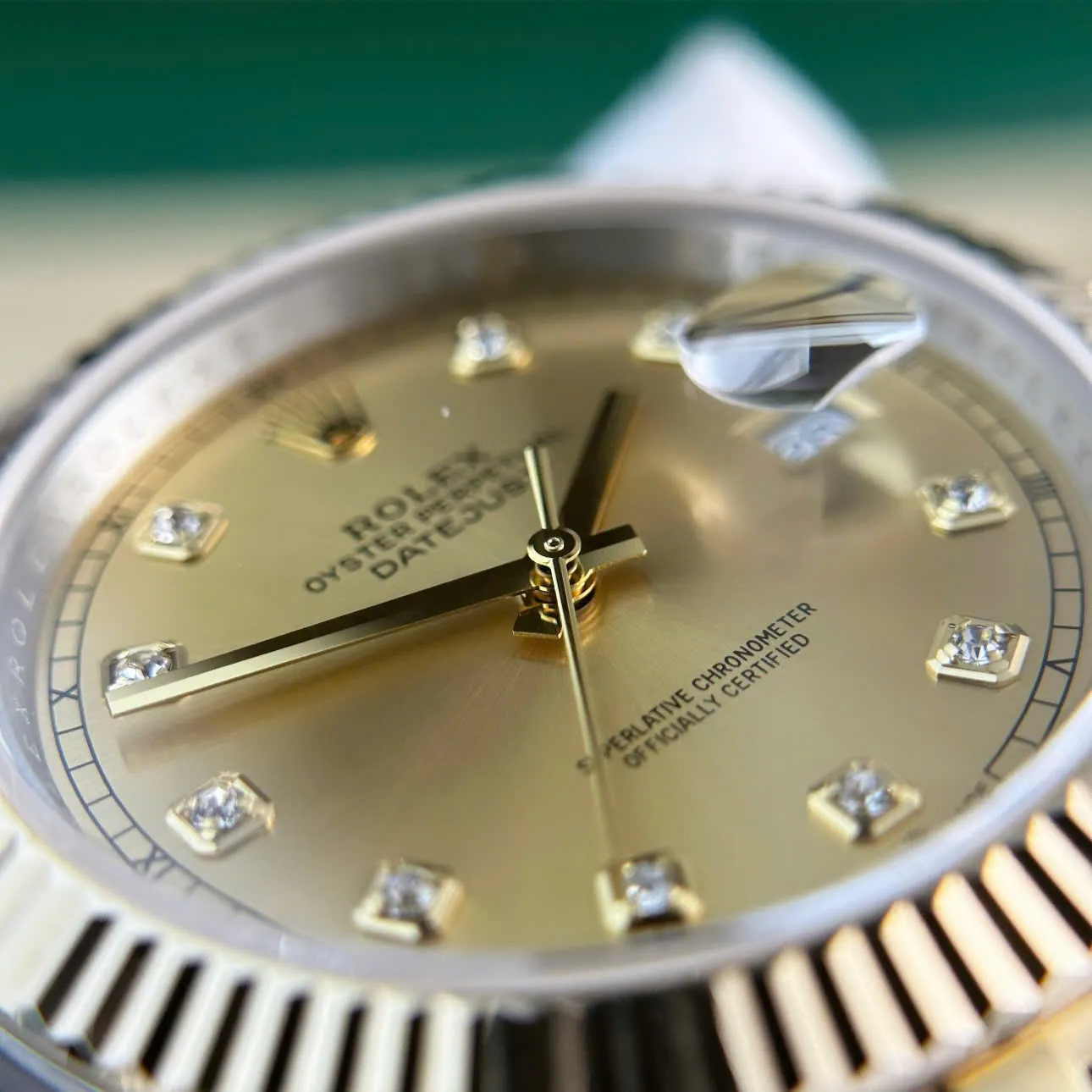 Datejust goldfarbenes Zifferblatt Geriffelt Lünette Two Tone Jubilee Armband