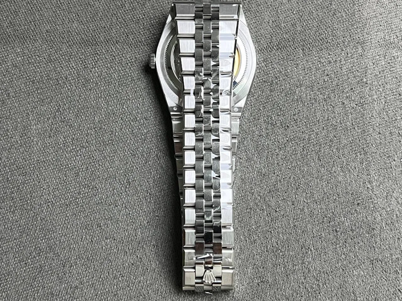 Rolex Land-Dweller 40 mm eisblaues Zifferblatt (2025) – Bild 3