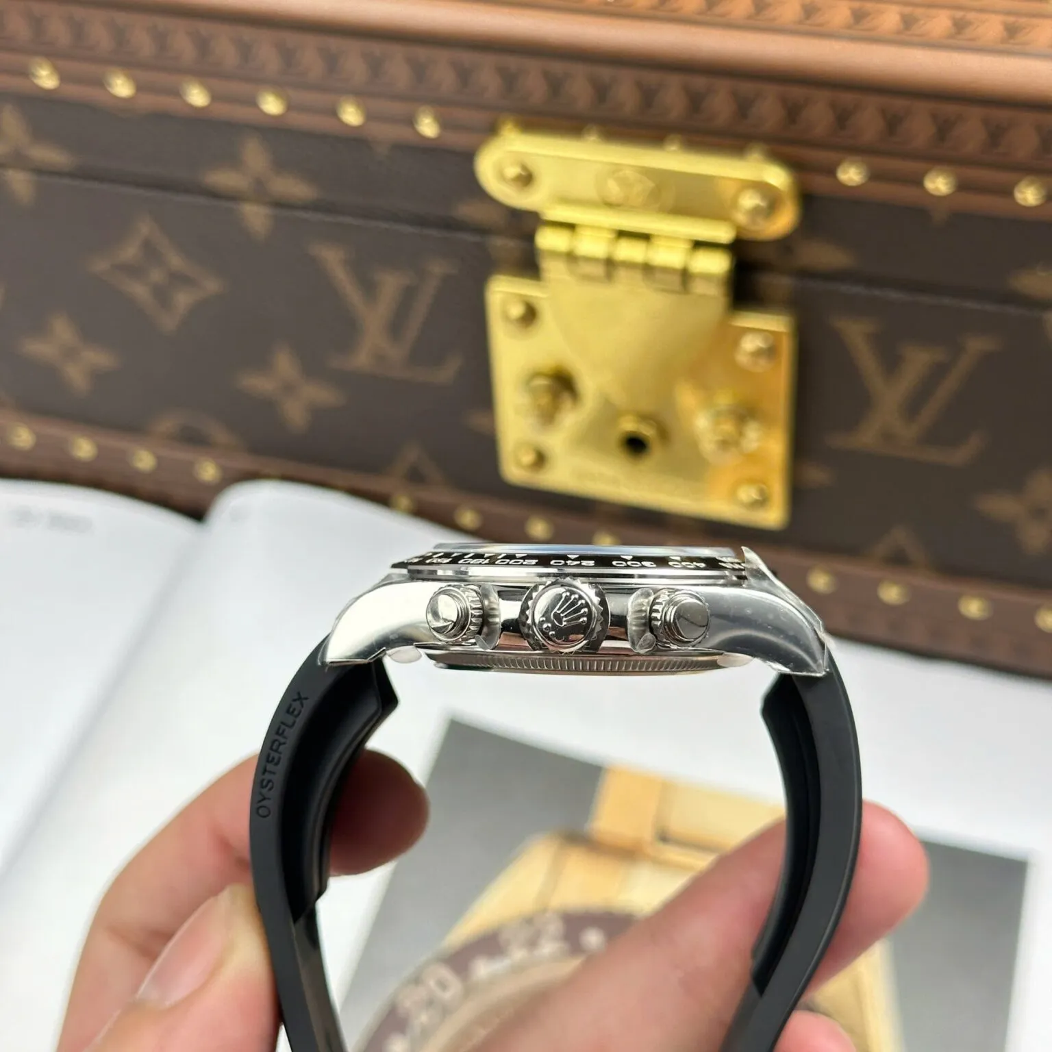 Daytona schwarzes Zifferblatt Schwarz Lünette Oysterflex Armband