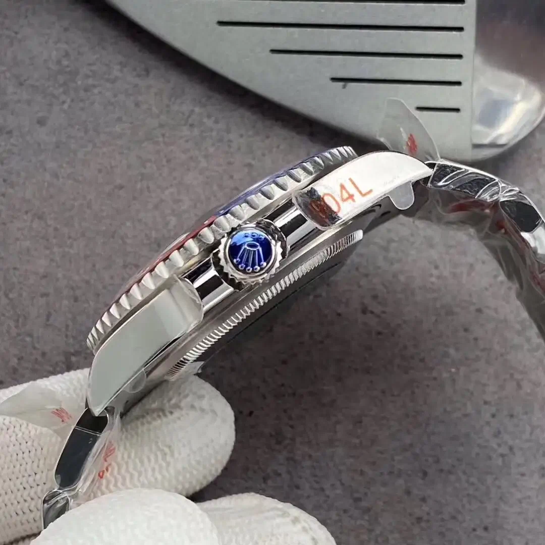 GMT-Master II 126710BLRO "Pepsi" Oyster Detailansicht