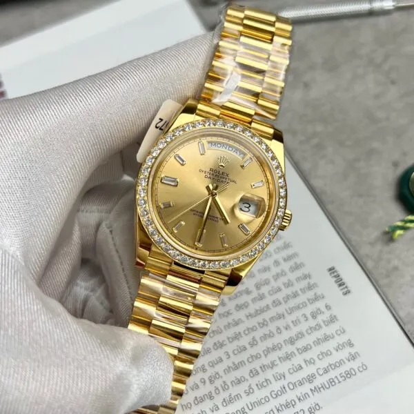Day-Date champagnerfarbenes Zifferblatt mit Diamantbesatz Lünette Gold Presidential Zifferblatt