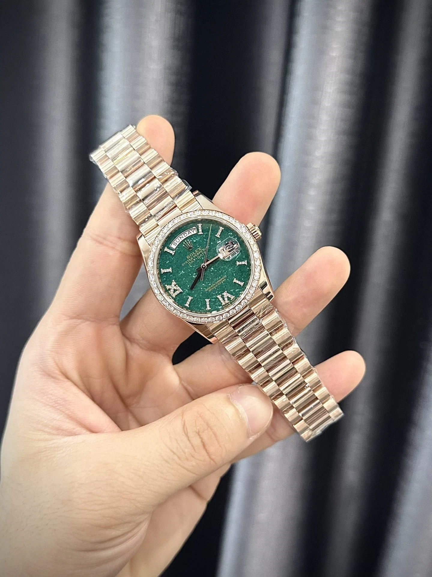 Rolex Day-Date Grüner Aventurin Zifferblatt mit Diamantbesatz 128345rbr-0068 36 mm – Superclone – Bild 2