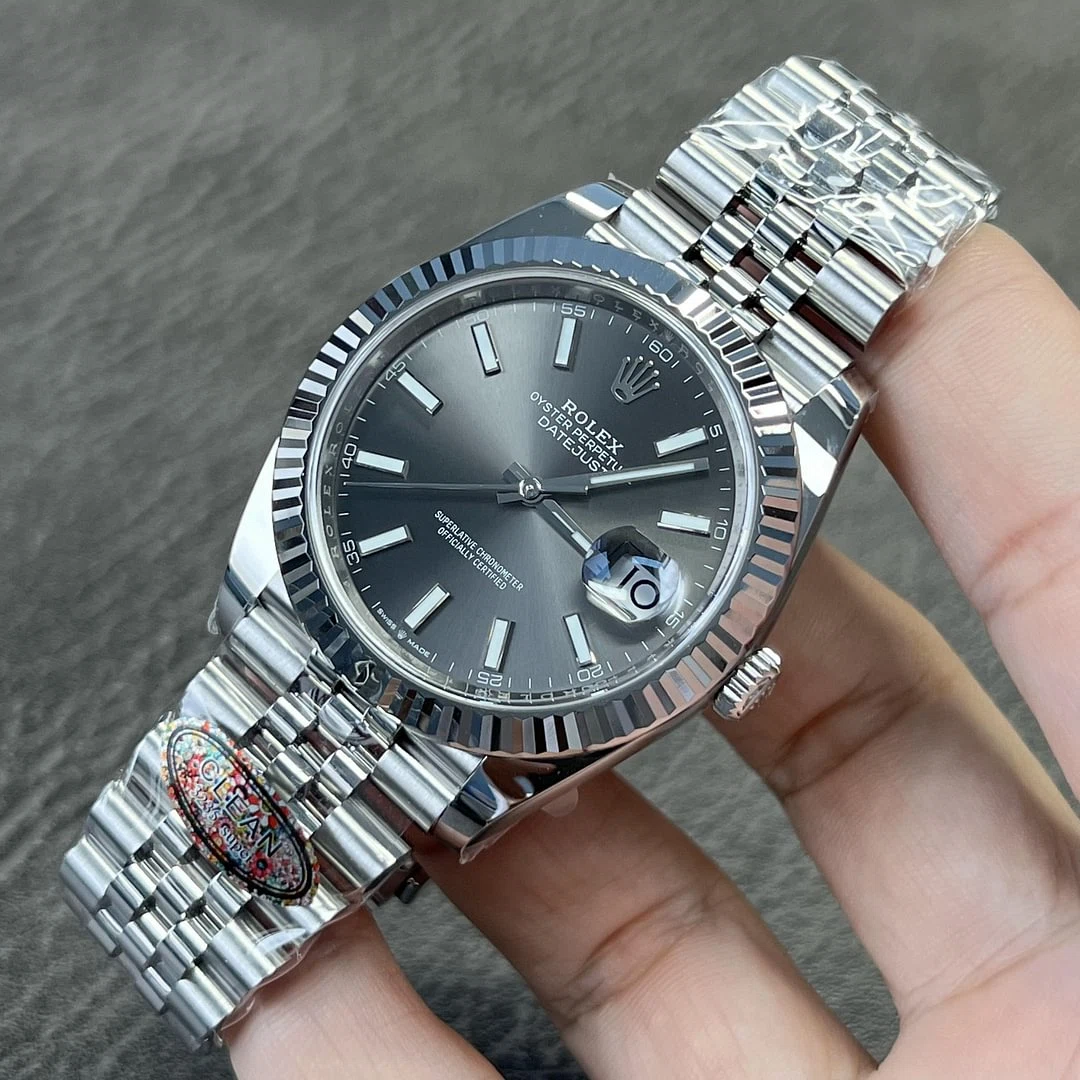 Superclone Datejust rhodiumfarbenes Zifferblatt 126334 Jubilee Perspektivansicht