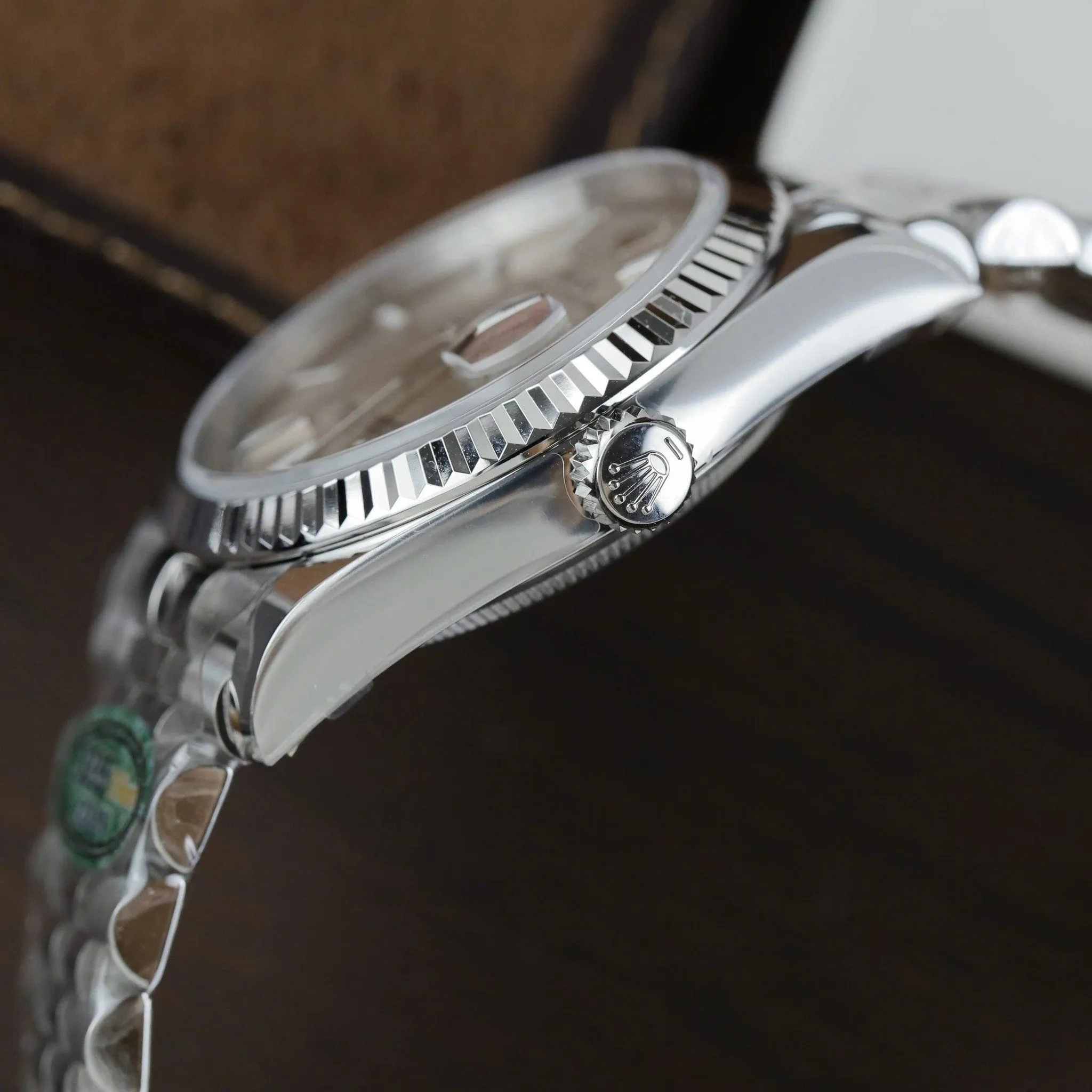 Datejust silberfarbenes Zifferblatt Geriffelt Lünette Jubilee Armband