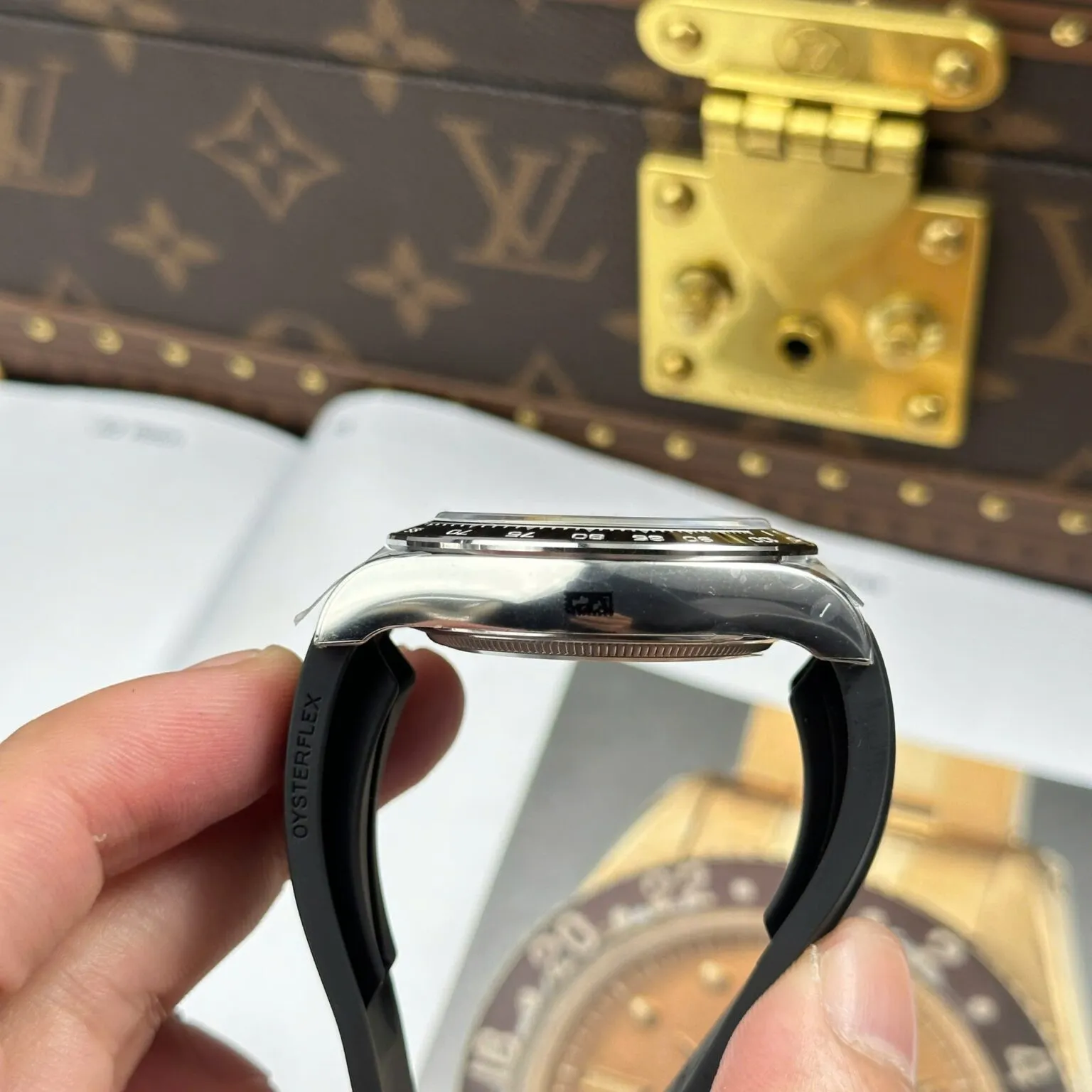 Daytona schwarzes Zifferblatt Schwarz Lünette Oysterflex Armband