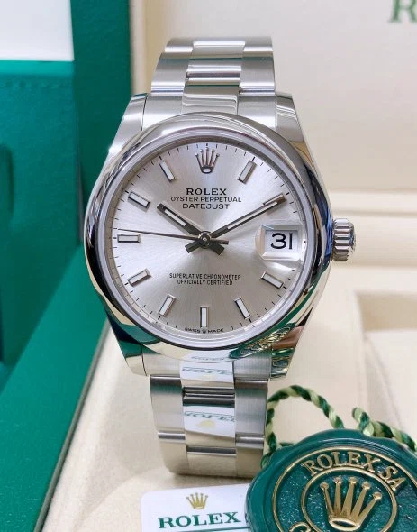 Superclone Datejust silberfarbenes Zifferblatt 278240 Perspektivansicht