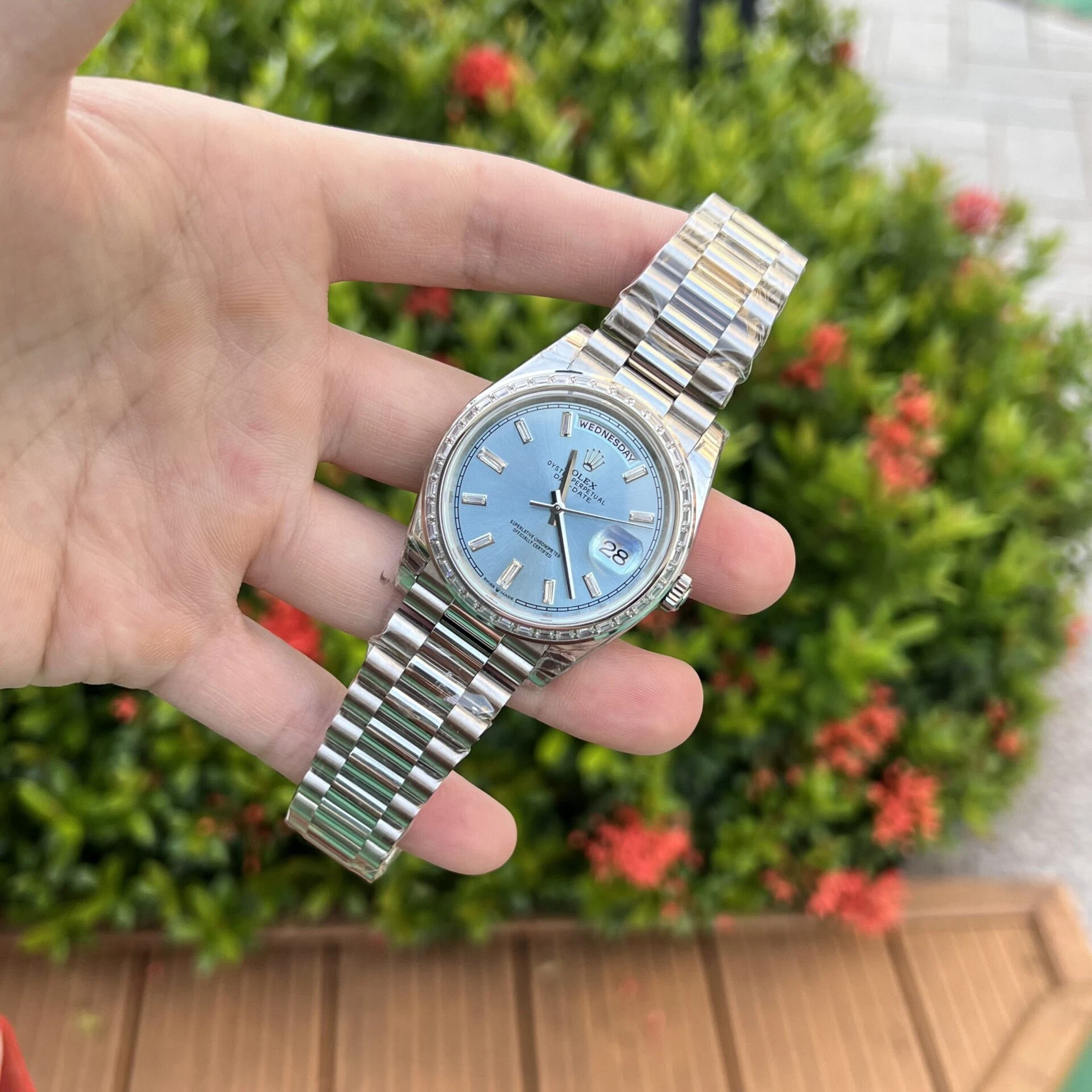 Rolex Day-Date eisblaues Zifferblatt mit Diamantbesatz 228396tbr-0002 40 mm – Superclone – Bild 5