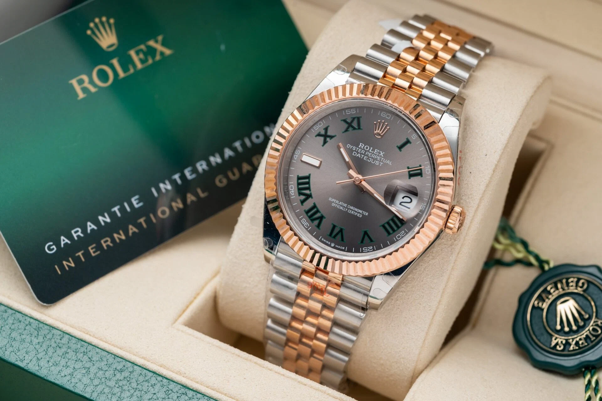 Rolex Datejust schiefergraues Zifferblatt mit römischen Indizes 126331-0016 41 mm – Bild 2