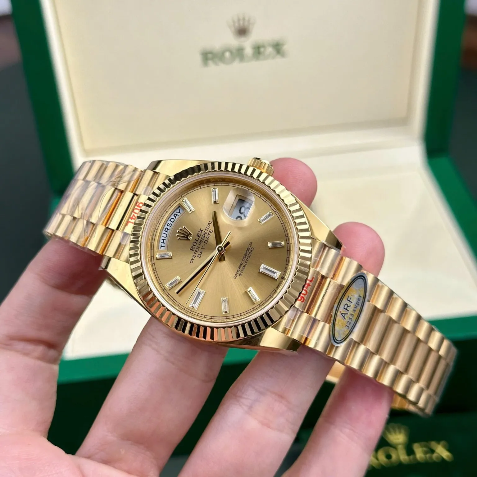 Day-Date champagnerfarbenes Zifferblatt Geriffelt Lünette Gold Presidential Armband