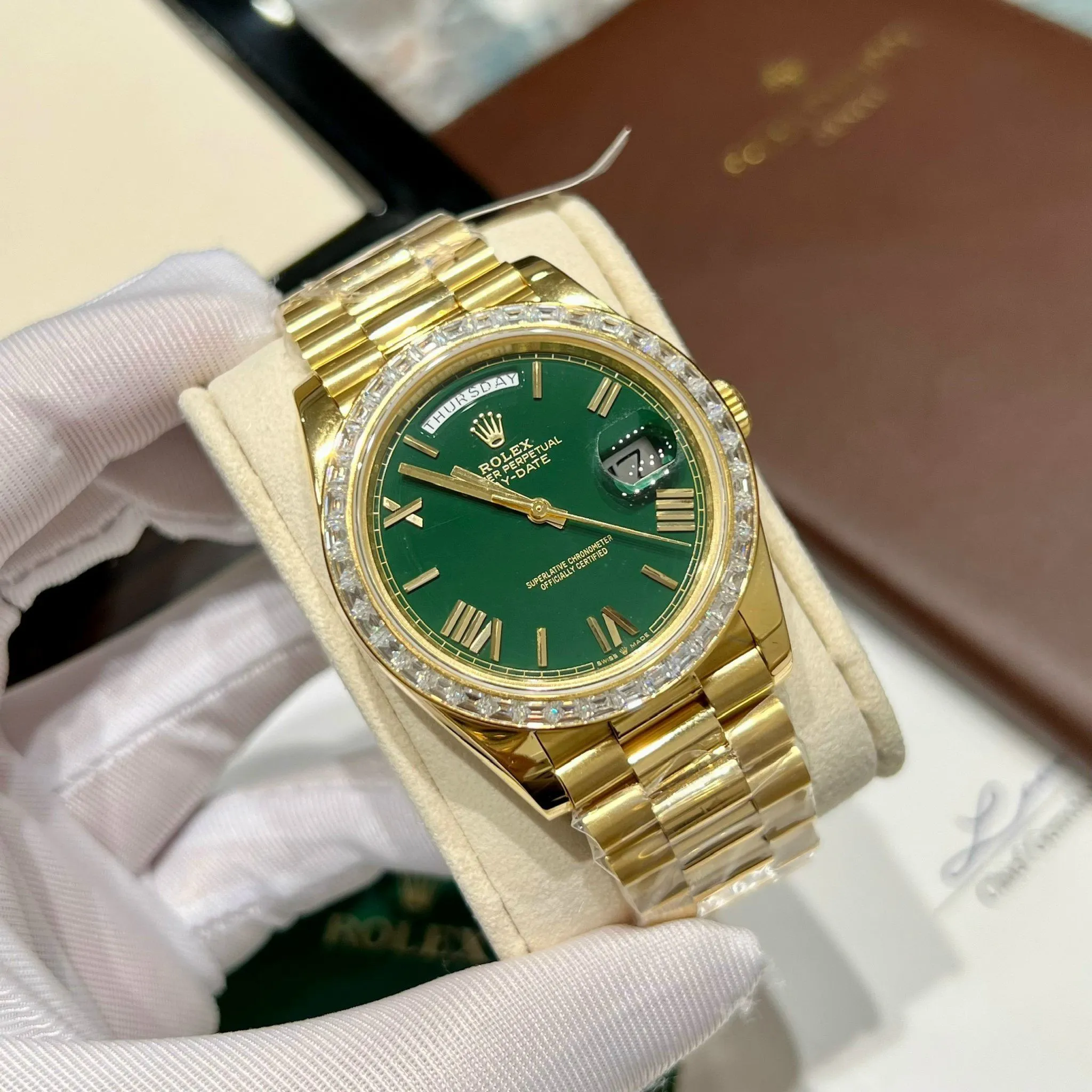 Day Date grünes Zifferblatt mit Diamantbesatz Lünette Presidential Armband