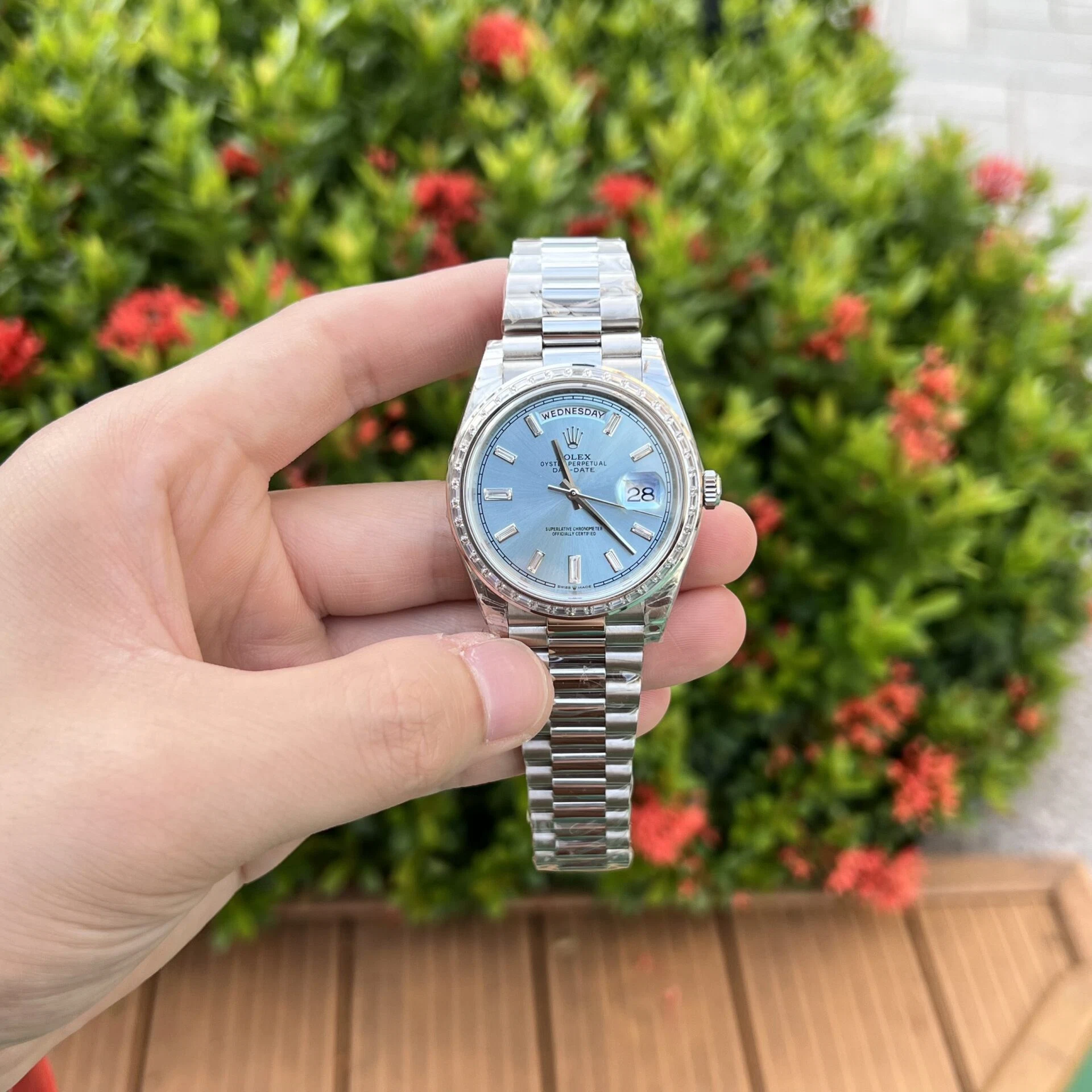 Rolex Day-Date eisblaues Zifferblatt mit Diamantbesatz 228396tbr-0002 40 mm – Superclone – Bild 3