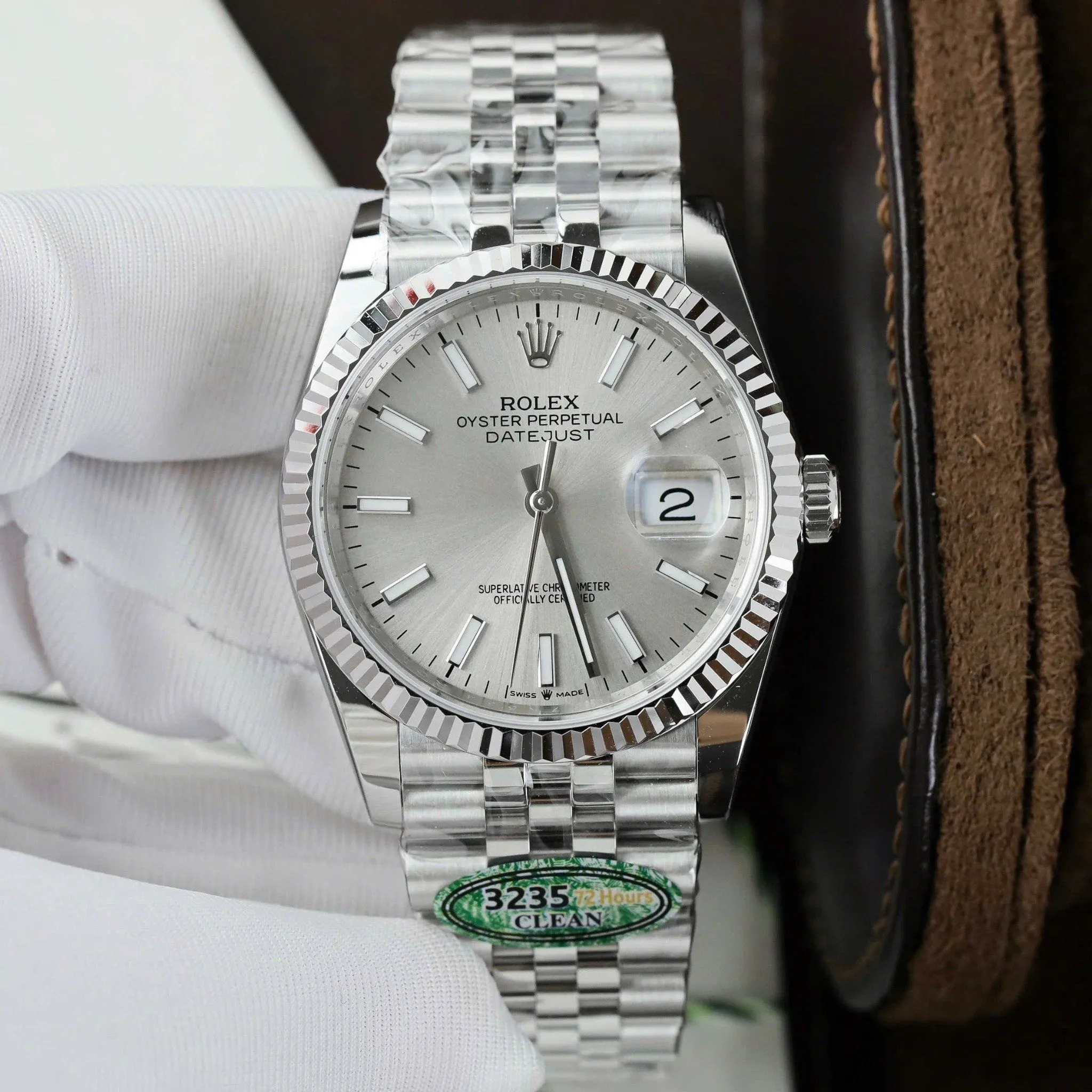 Datejust silberfarbenes Zifferblatt Geriffelt Lünette Jubilee Armband