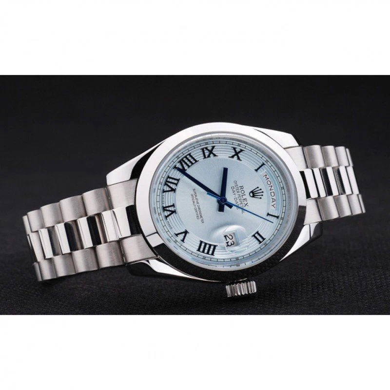 Day-Date weißes Zifferblatt RL197 Schrägansicht