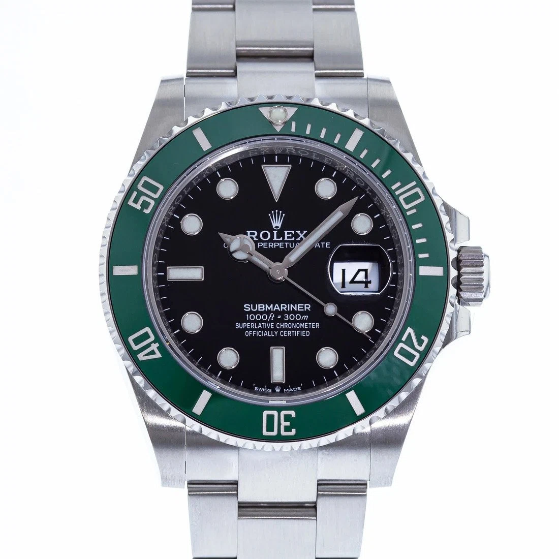 Submariner schwarzes Zifferblatt 126610LV "Starbucks" Perspektivansicht