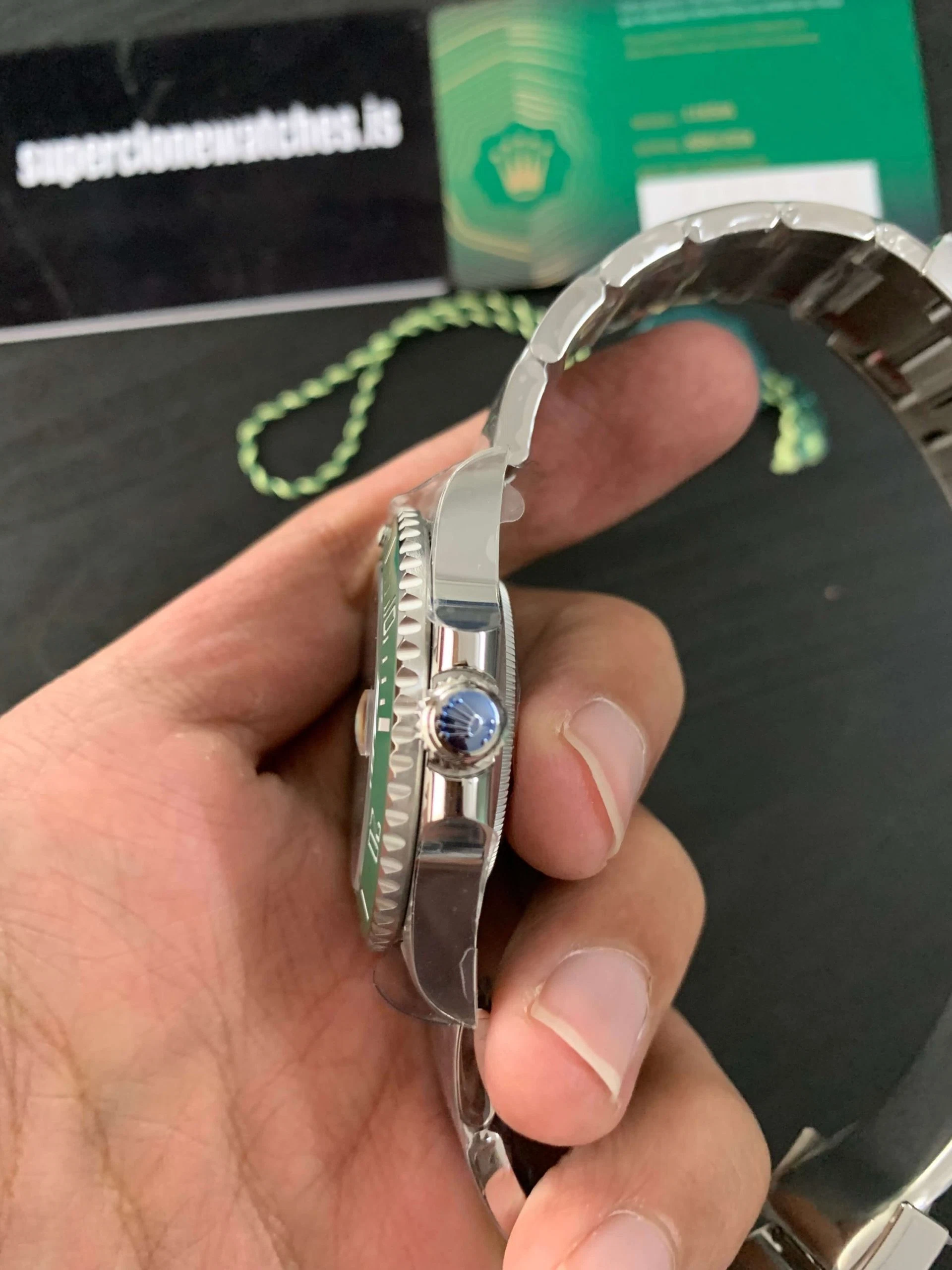 Superclone Submariner schwarzes Zifferblatt 126610LV "Starbucks" Schrägansicht