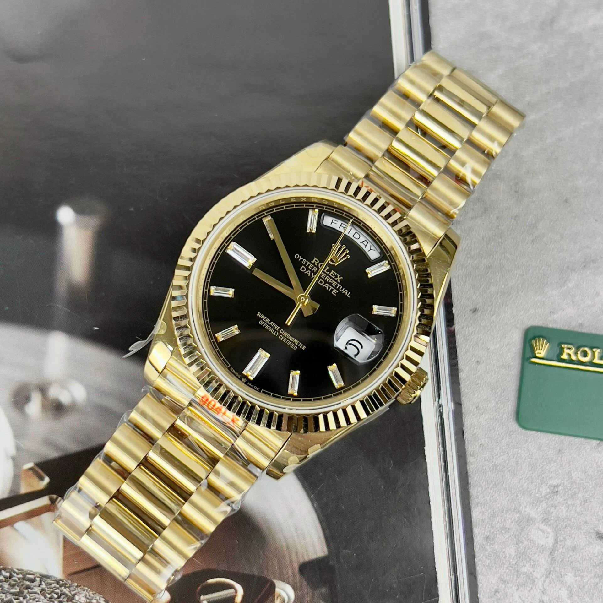 Rolex Day-Date intensivschwarzes Zifferblatt mit Diamantbesatz 228238-0004 40 mm – Superclone – Bild 2