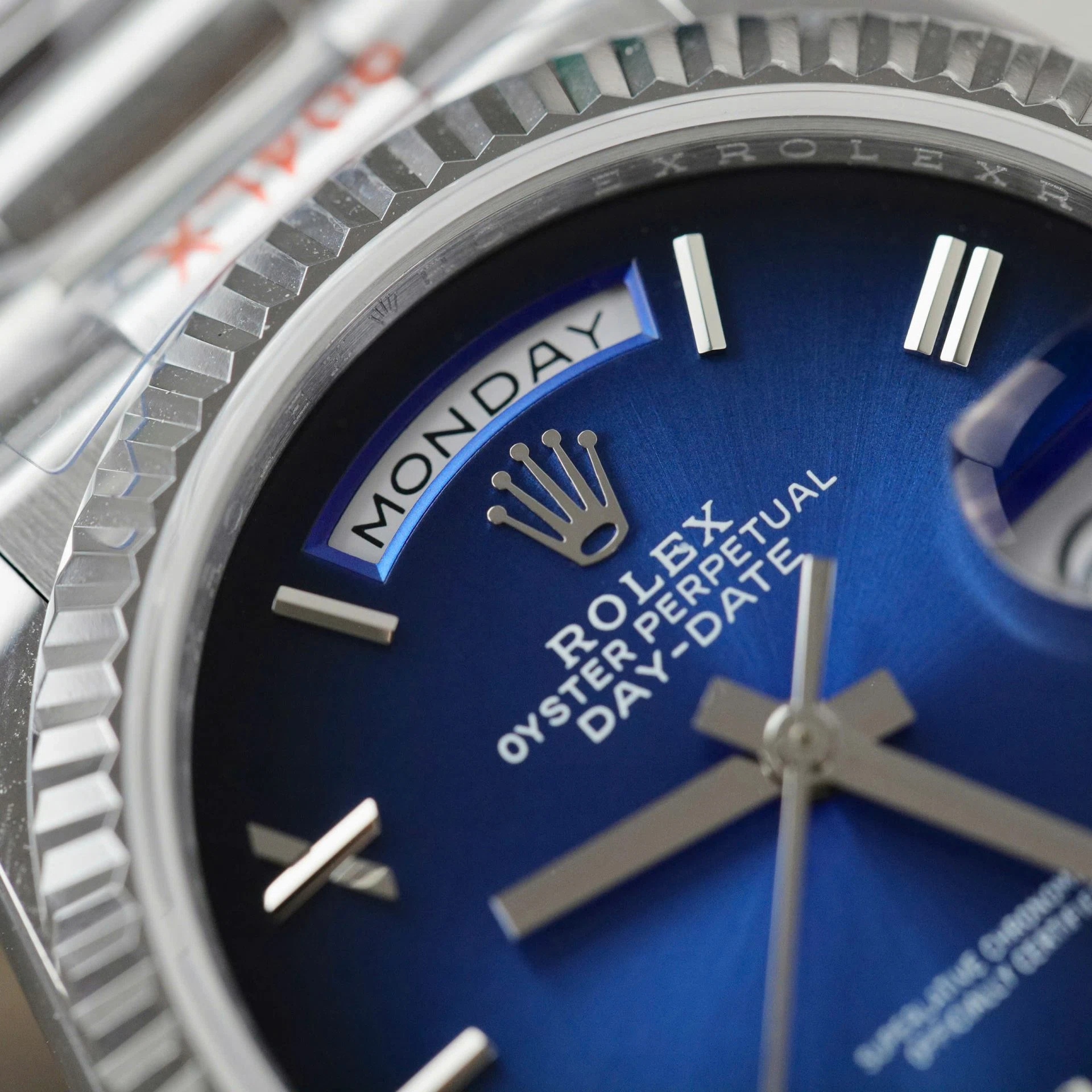 Rolex Day-Date Blau Ombré Zifferblatt 128239-0063 36 mm – Superclone – Bild 6