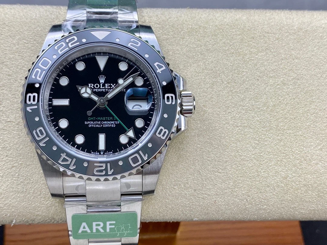 Superclone GMT-Master II 126710GRNR "Bruce Wayne" Oyster 2024 Stilansicht