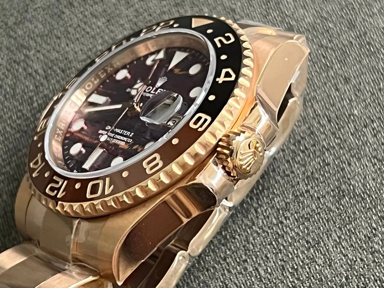 Superclone GMT-Master II 126715CHNR Tigereisen Zifferblatt Optisches Detail