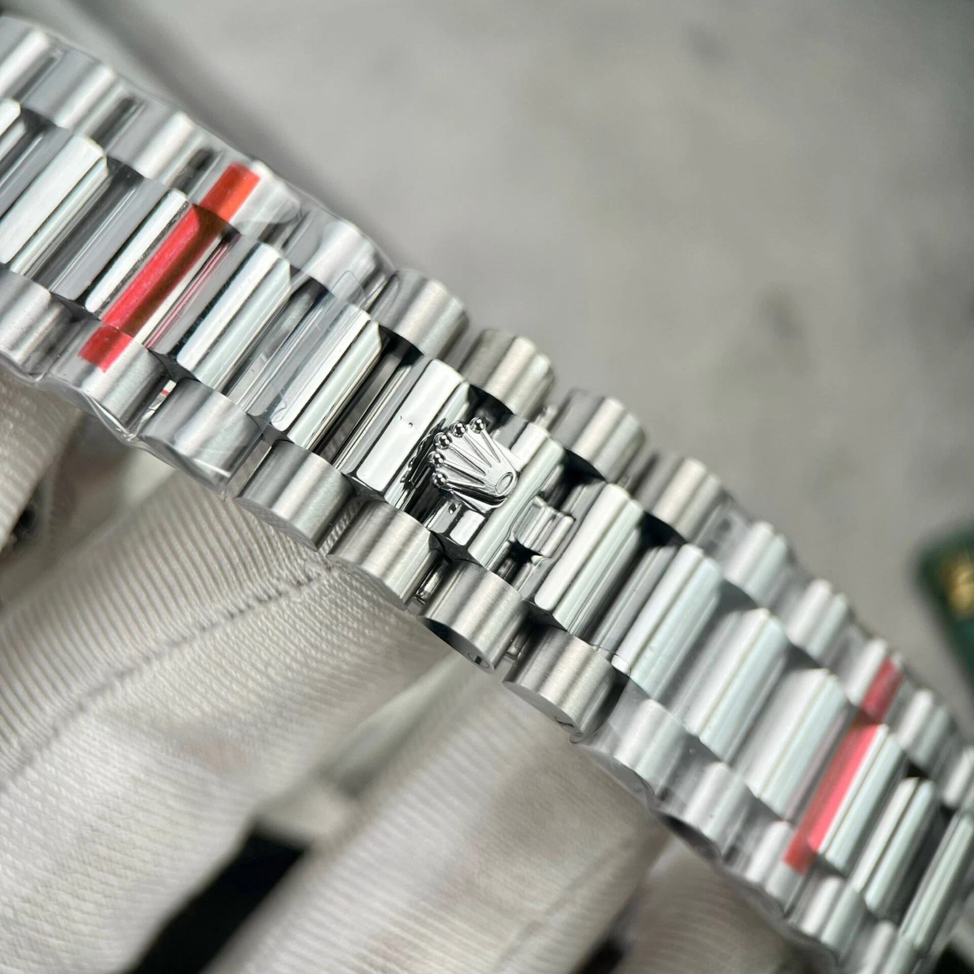 Rolex Day-Date Grau Stick Tapestry Zifferblatt 228239-0002 40 mm – Superclone – Bild 9