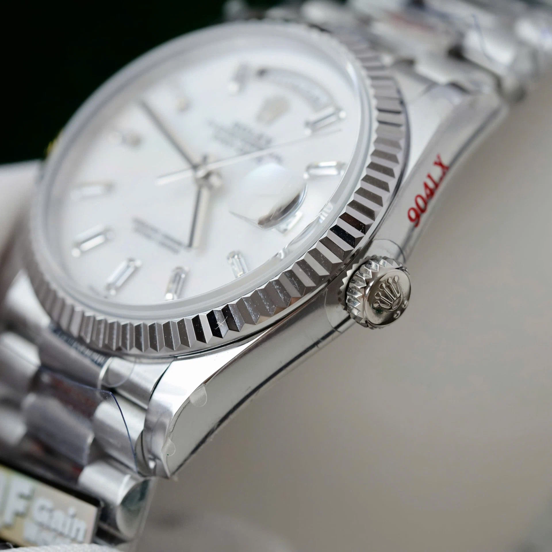 Rolex Day-Date Weißes Perlmutt Zifferblatt mit Diamantbesatz 128236-0021 36 mm – Superclone – Bild 8