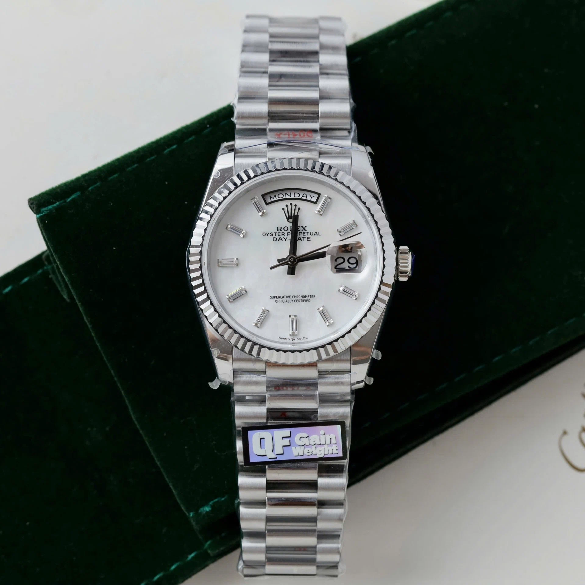 Rolex Day-Date Weißes Perlmutt Zifferblatt mit Diamantbesatz 128236-0021 36 mm – Superclone – Bild 2