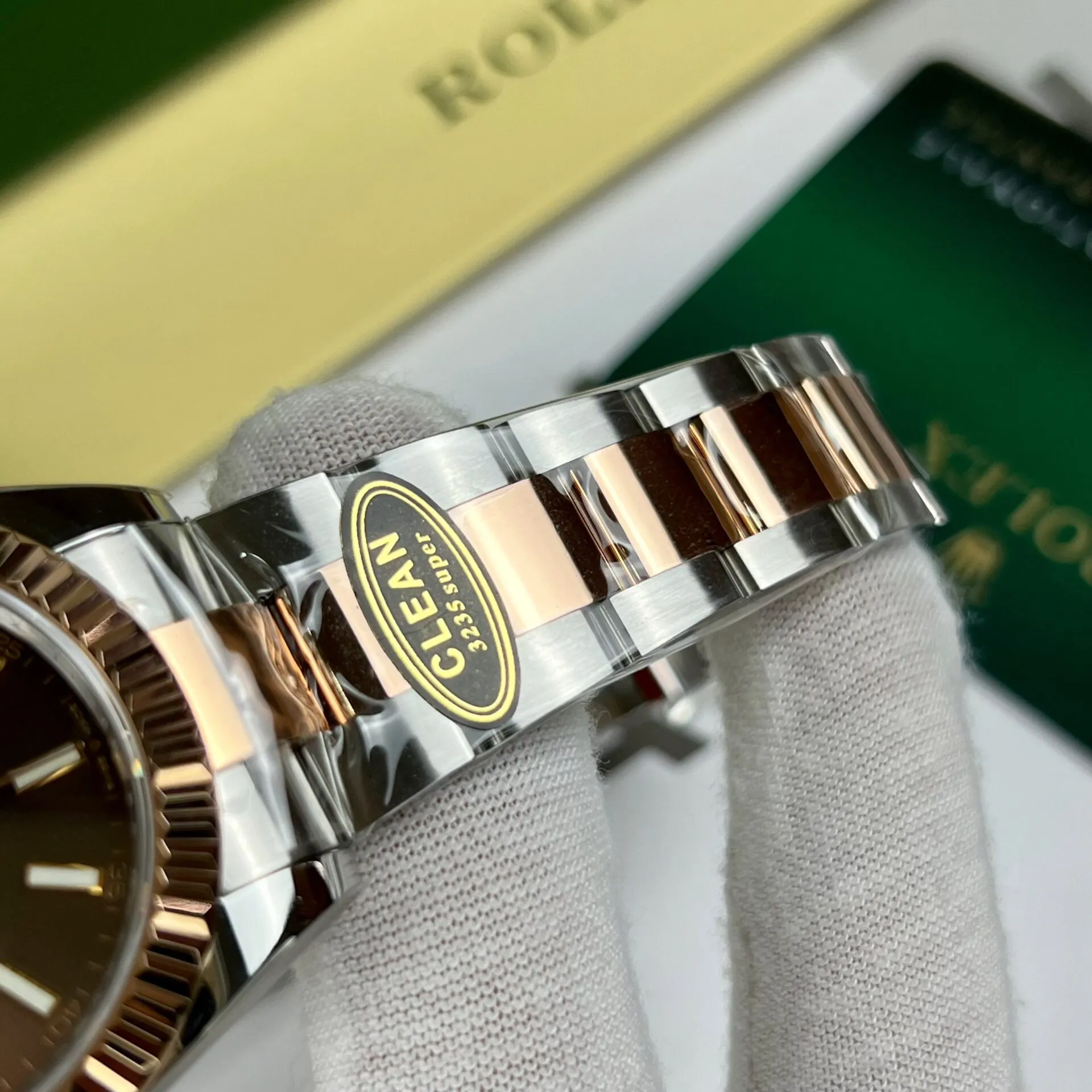 Superclone Datejust schokoladenbraunes Zifferblatt 126331 Oyster Profilansicht