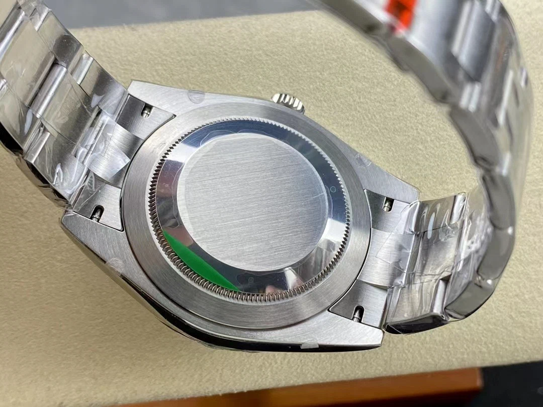 Superclone Oyster Perpetual Türkis Zifferblatt 124300 Stilansicht